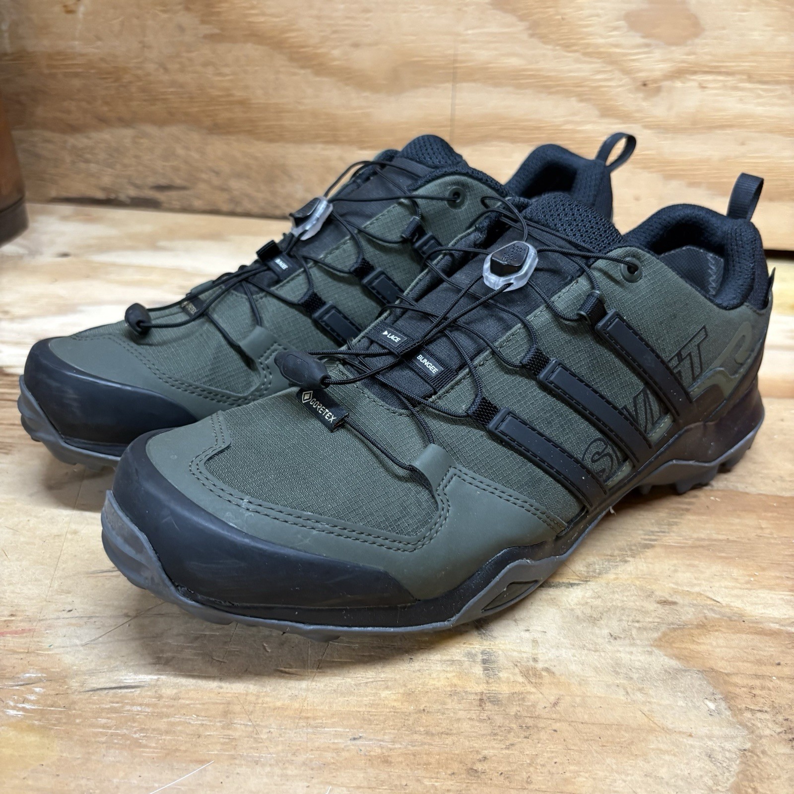 Adidas Mens Terrex Swift R2 GTX CM7497 Green Running Shoes Sneakers Size US 12