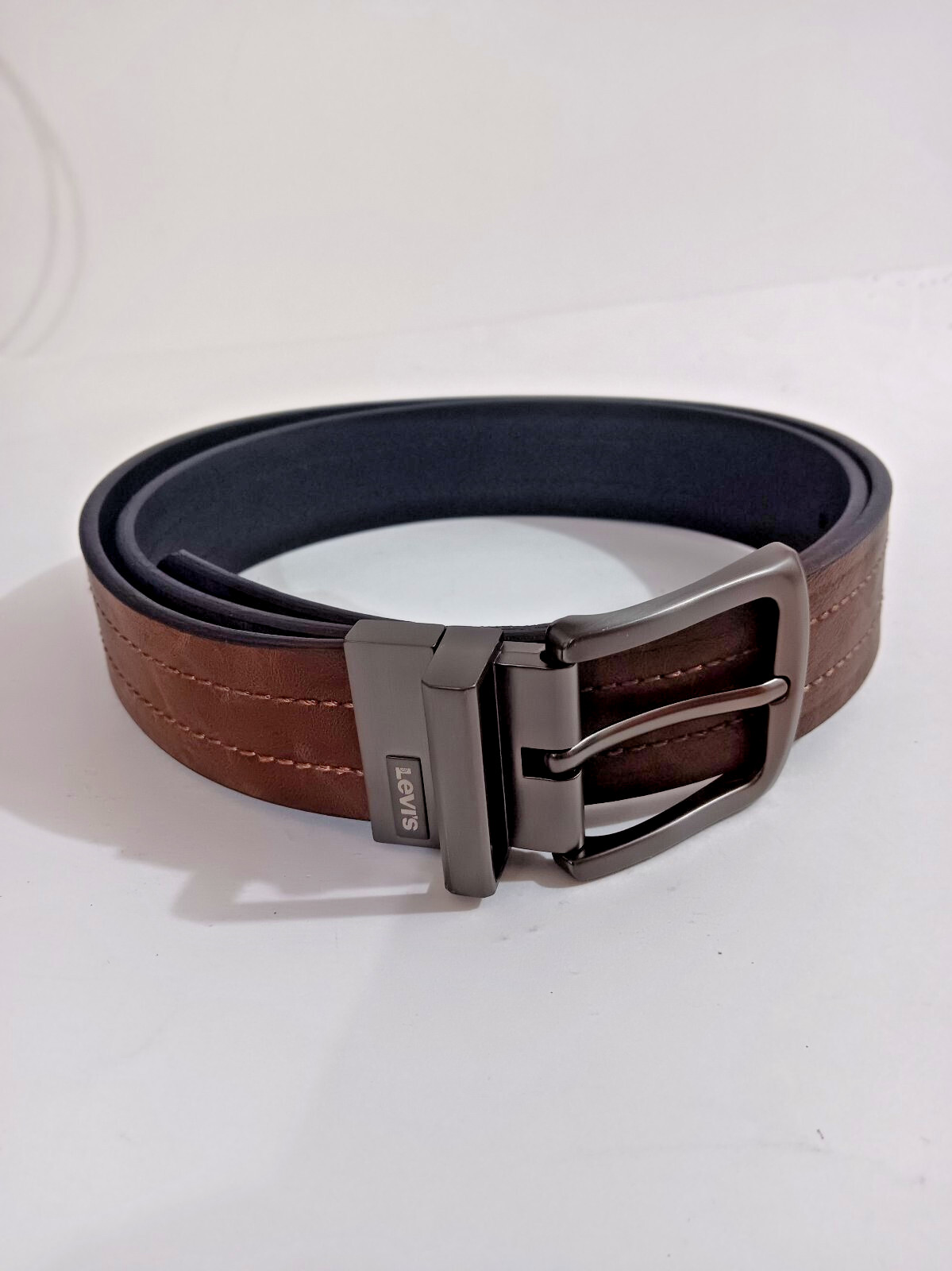 Men’s Levi’s Leather Belt Men Reversible Belt Brown/Black 11LV2223 38″-45″ NWOT