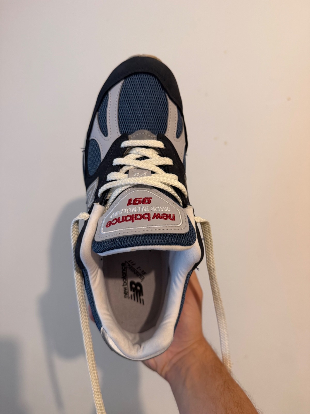 Size 7 – New Balance 991v2 Made in England Vintage Sport Pack – Navy