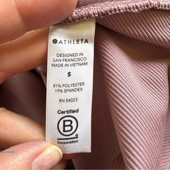 Athleta Flora Mauve Sleeveless Bayview Tee Ribbed Fabric Women’s Size Small