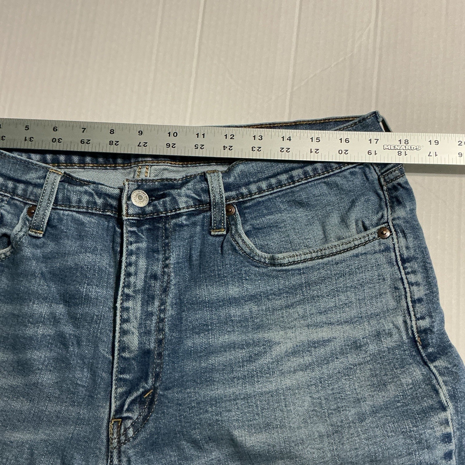 Levi’s 541 Men’s Jeans Athletic Fit, Tapered Leg, Blue Denim 36×34