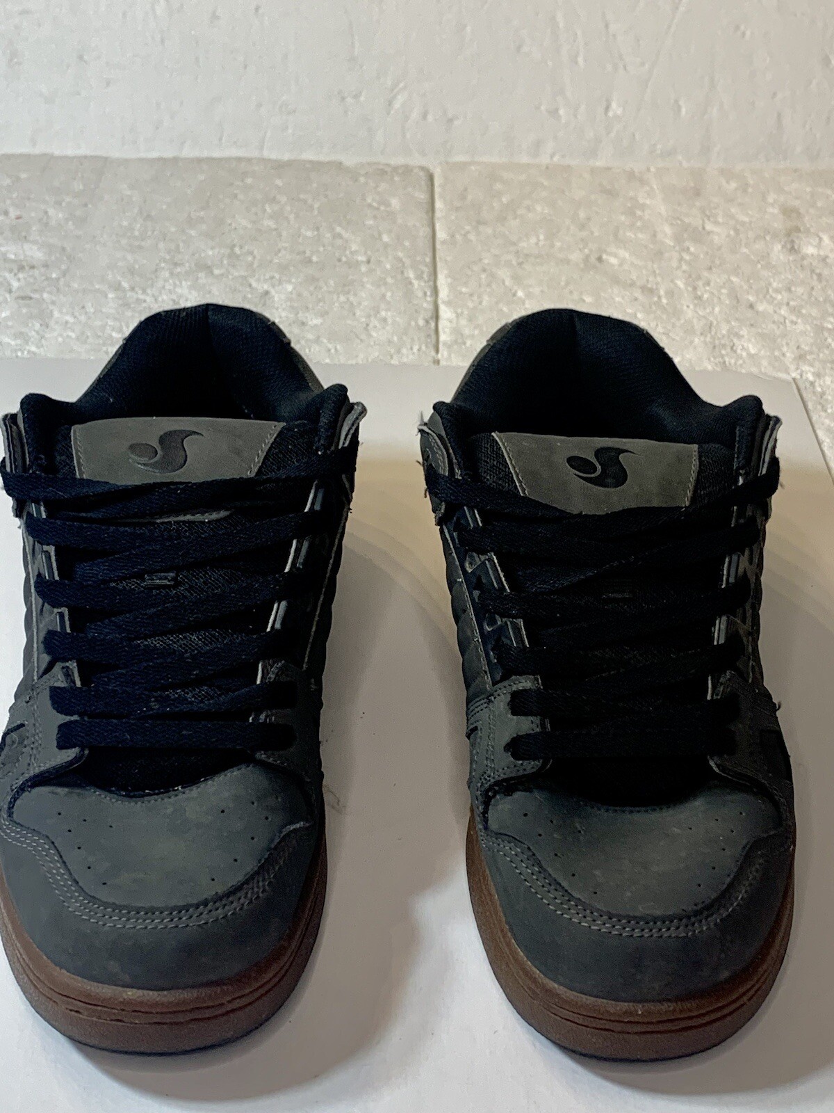 DVS Celsius Men’s Gray Durable Skateboarding Shoe Size 11 No Insoles