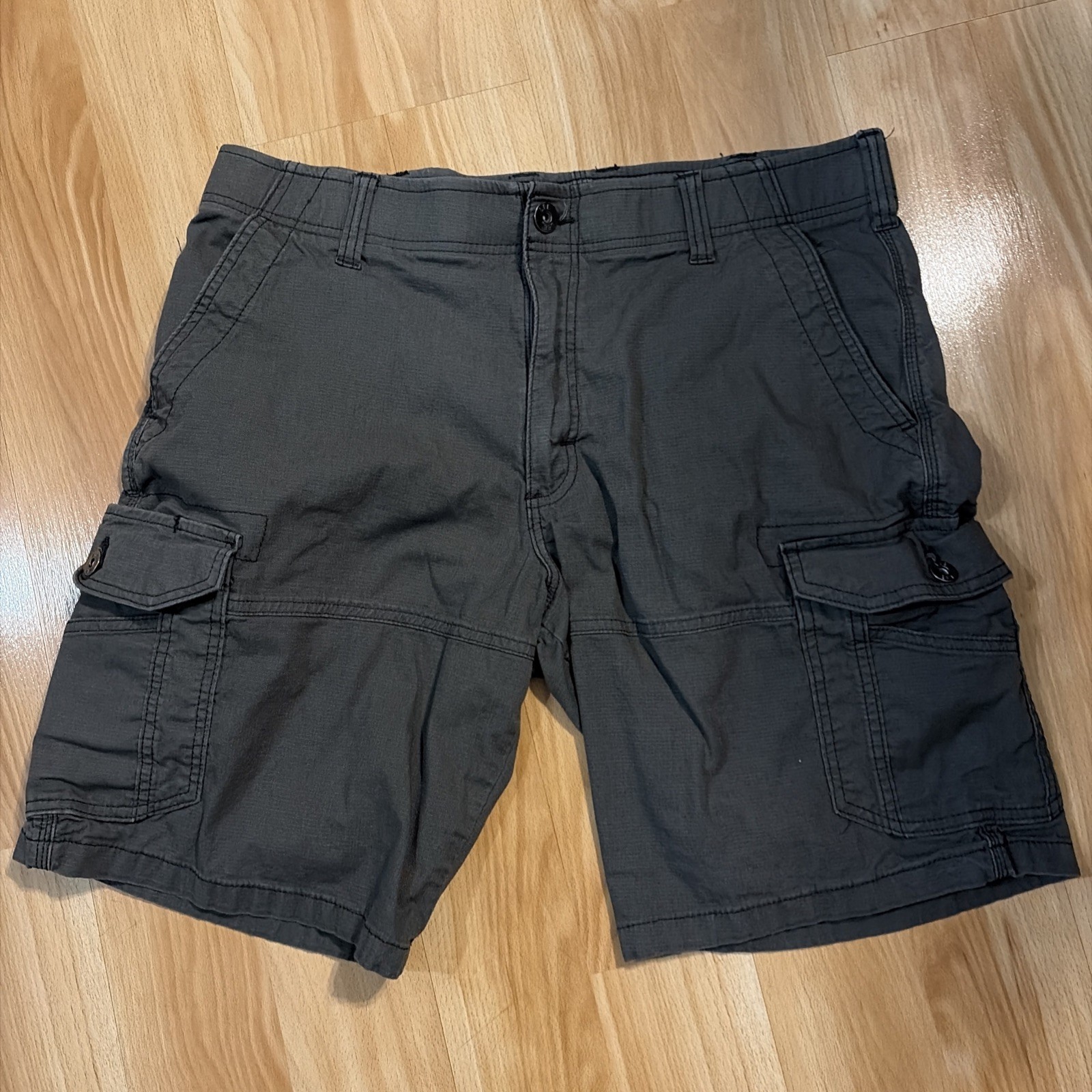 Lee Extreme Motion Mens Cargo Shorts 34 Gray Stretch Utility Pockets 6