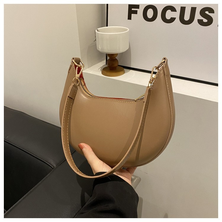 Luxury Moon Shape Shoulder Bag Womens Designer Style Baseball Handbag Purse