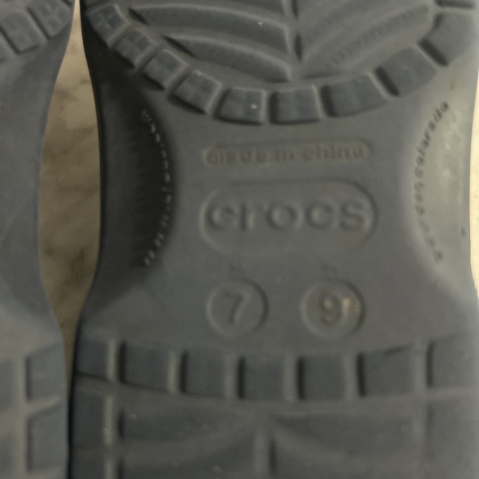 Crocs Classic Clogs – Navy blue