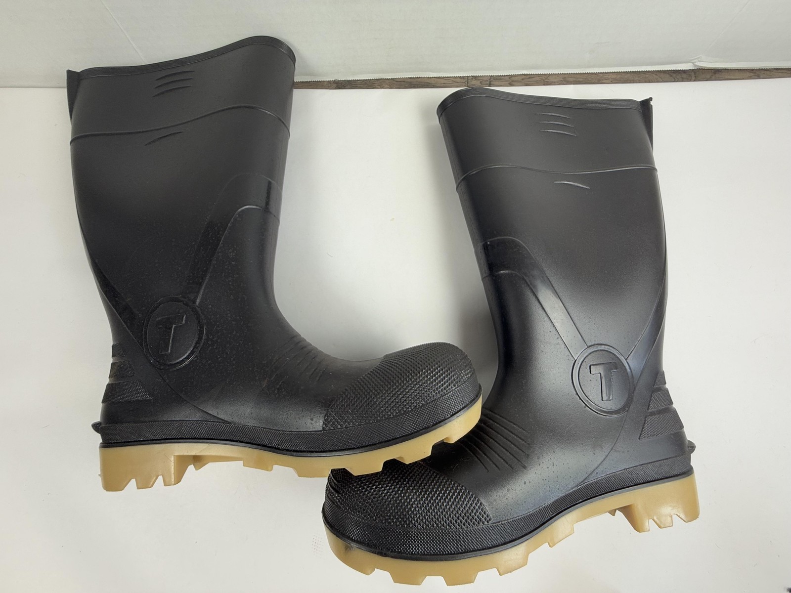 Tingley Boots Men Men 10 Black Rubber Profile Safety Toe ASTM F2413-18 Work Rain