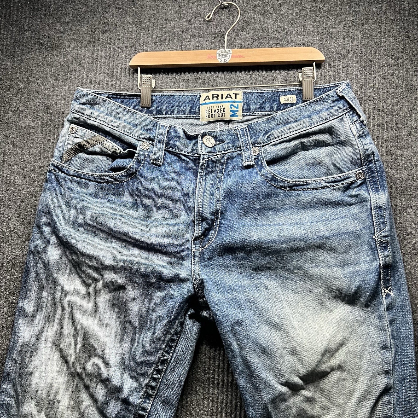 Ariat M2 Jeans Mens 33×34 Traditional Relaxed Boot Cut Medium Wash Blue Western