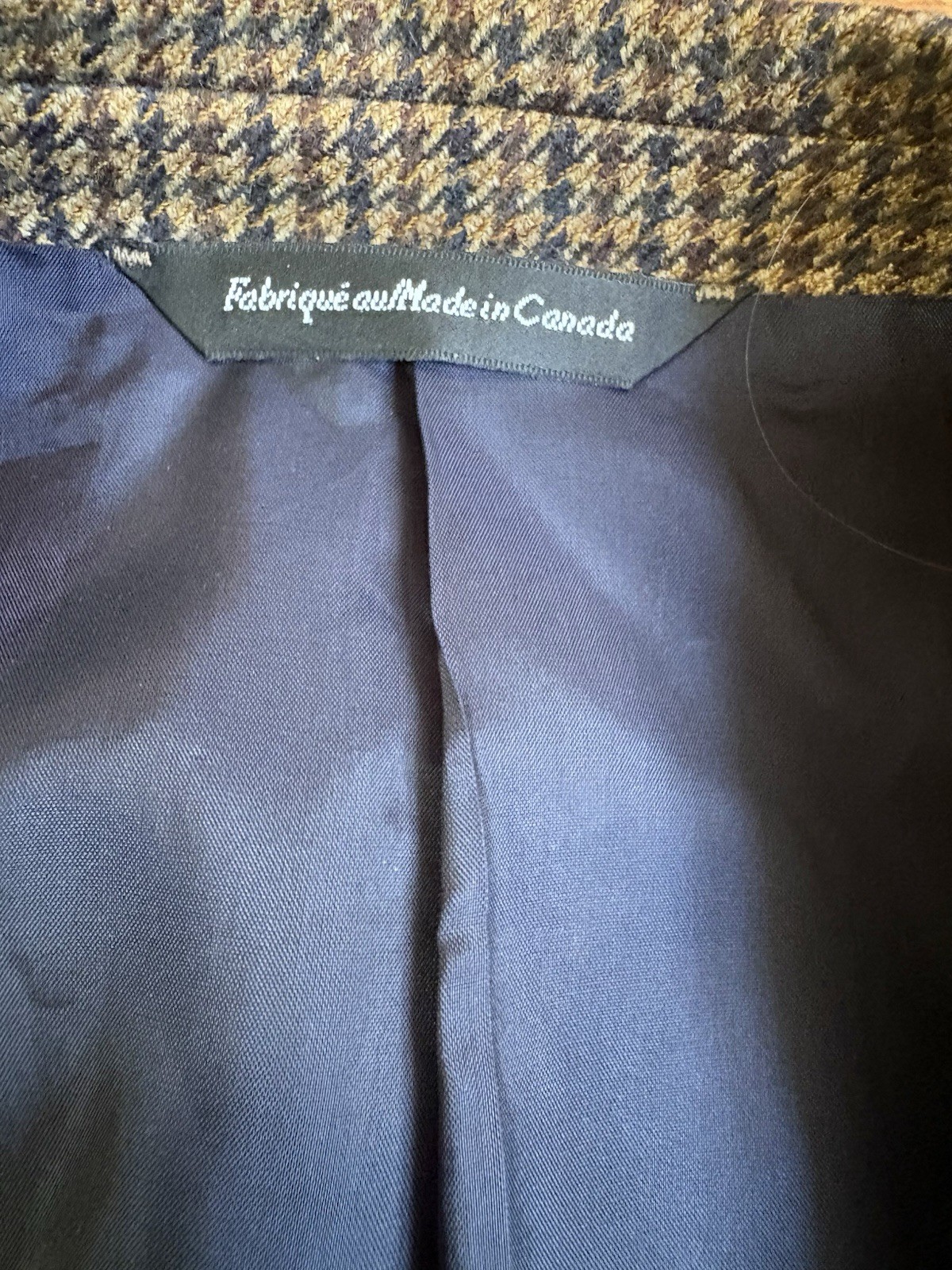 Vintage Cambridge Blazer 95% Wool 5% Cashmere Brown Canada Made 42R