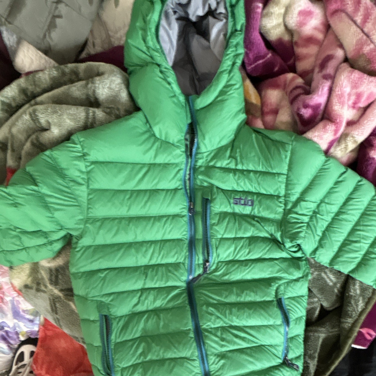 STIO Unisex Kids Hooded Down Puffer Jacket Full Zip Ripstop Nylon M Green