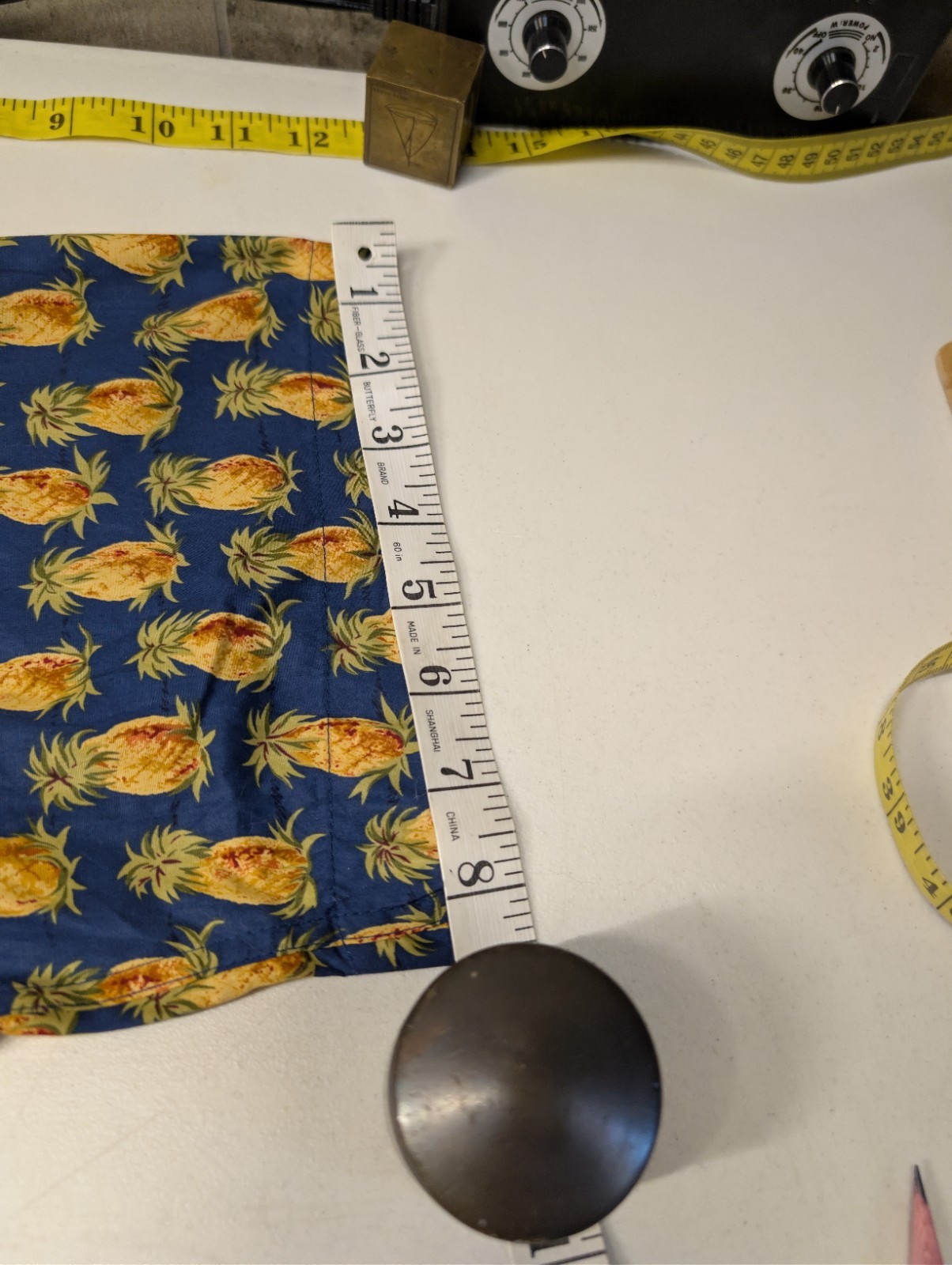 Men’s M Aloha Shirt Reyn Spooner Hawaiian Cotton Lawn 1.5″ Pineapples Oblique