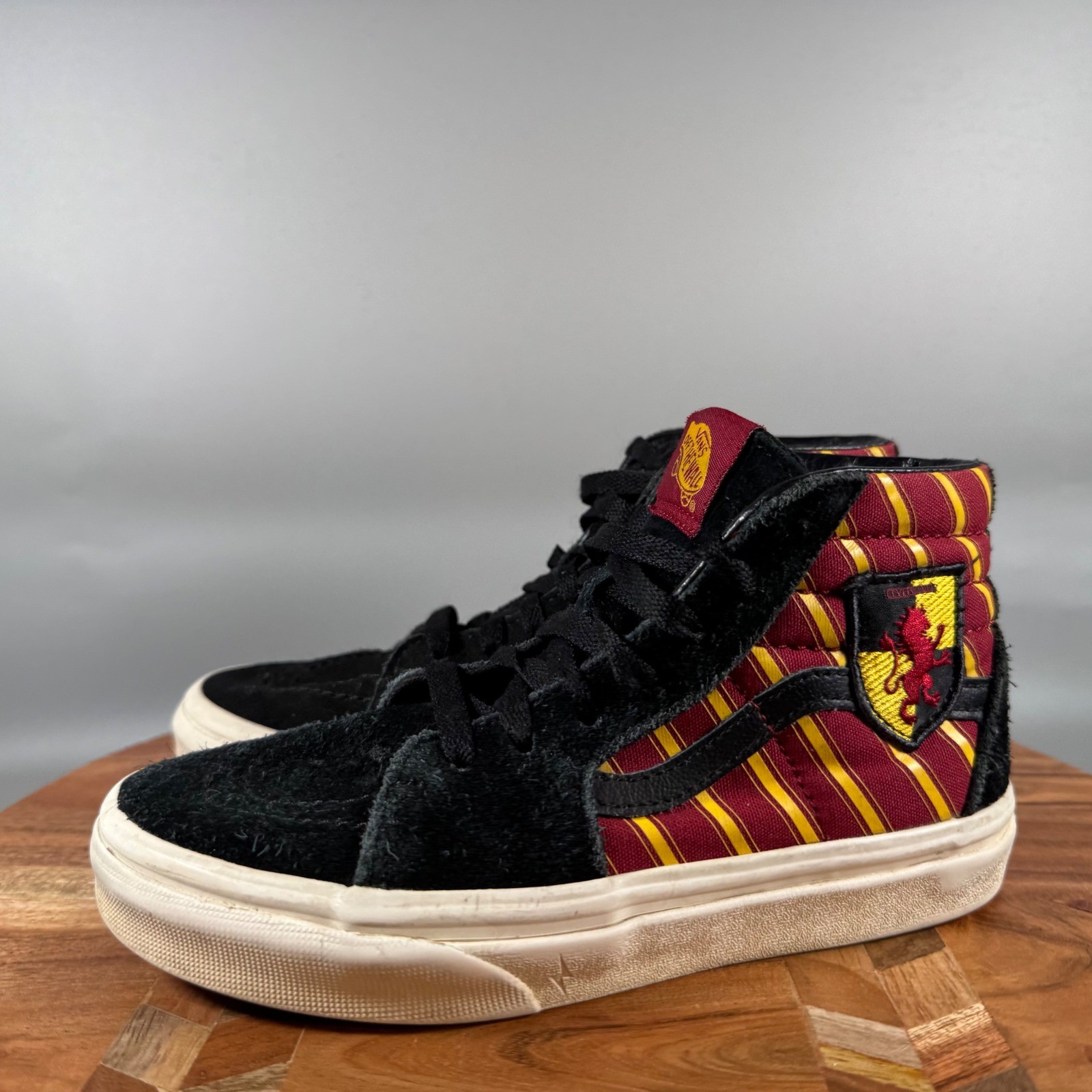Vans Harry Potter Gryffindor Sk8-Hi Black Red Gold Kids Size 2.0 Sneakers