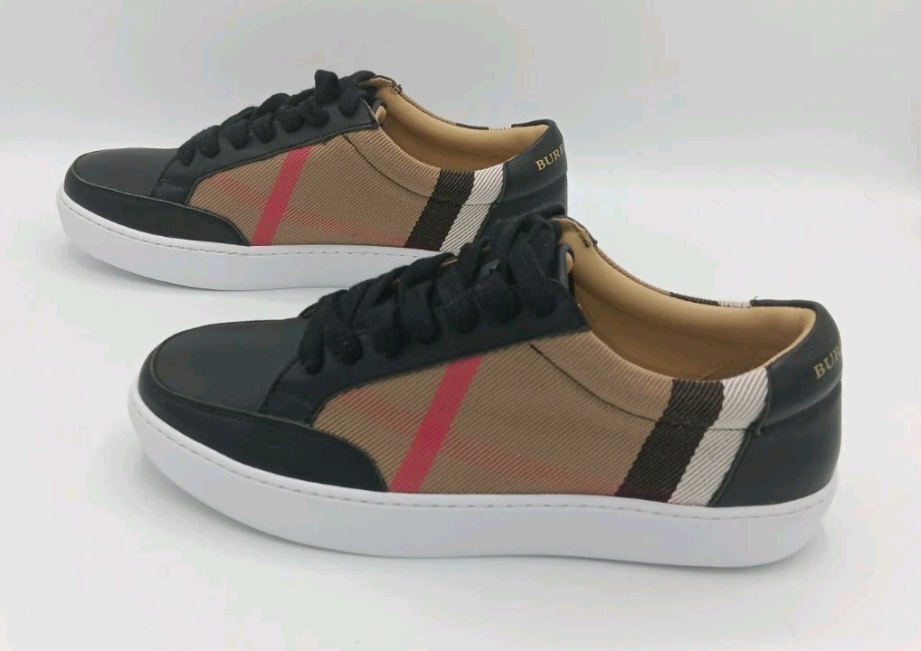 Burberry Salmon Check Canvas Low Top Leather Sneaker Excellent Condition G2U