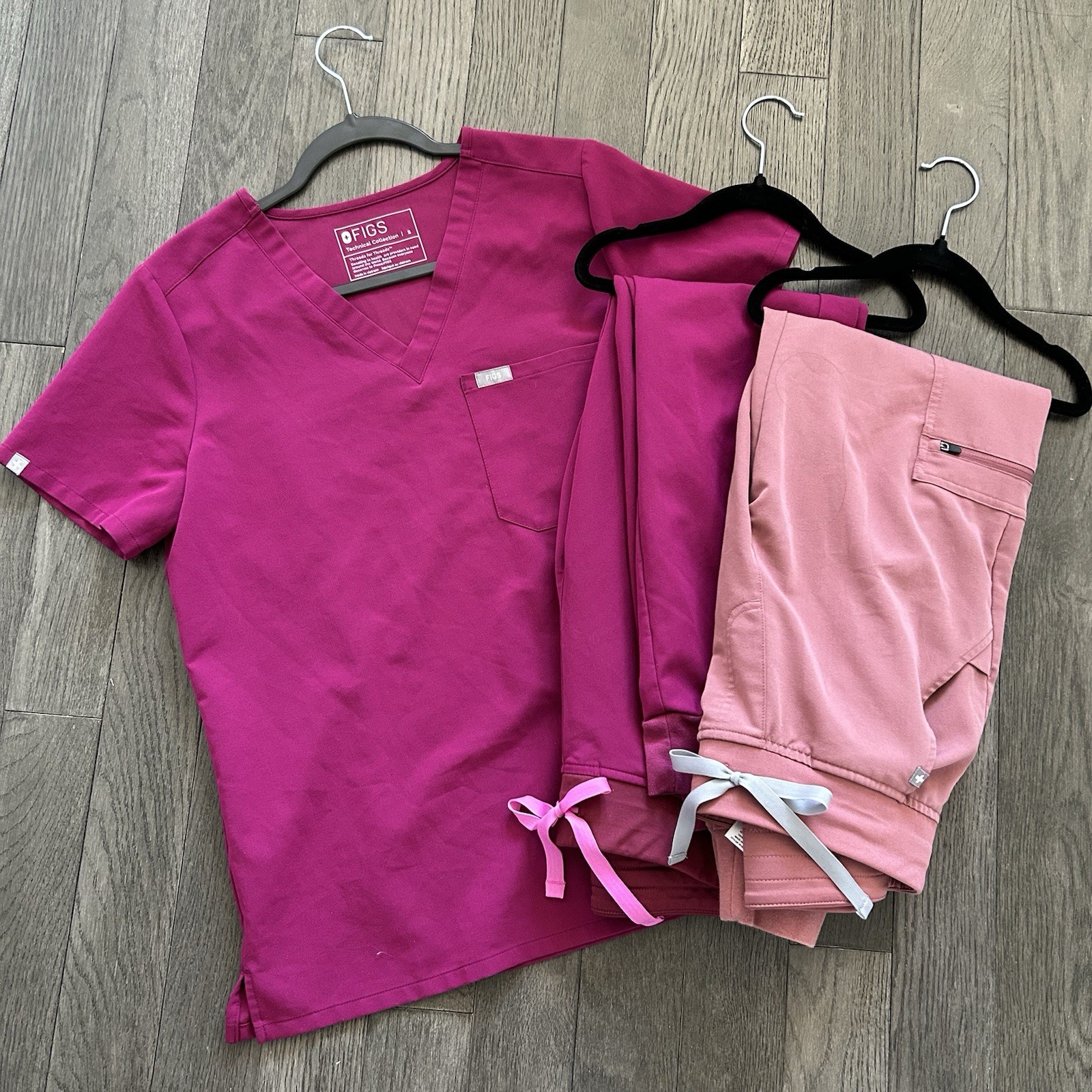 FIGS Pink Scrubs Bundle! Dark Magenta & Mauve 🩷 Size Small Petite