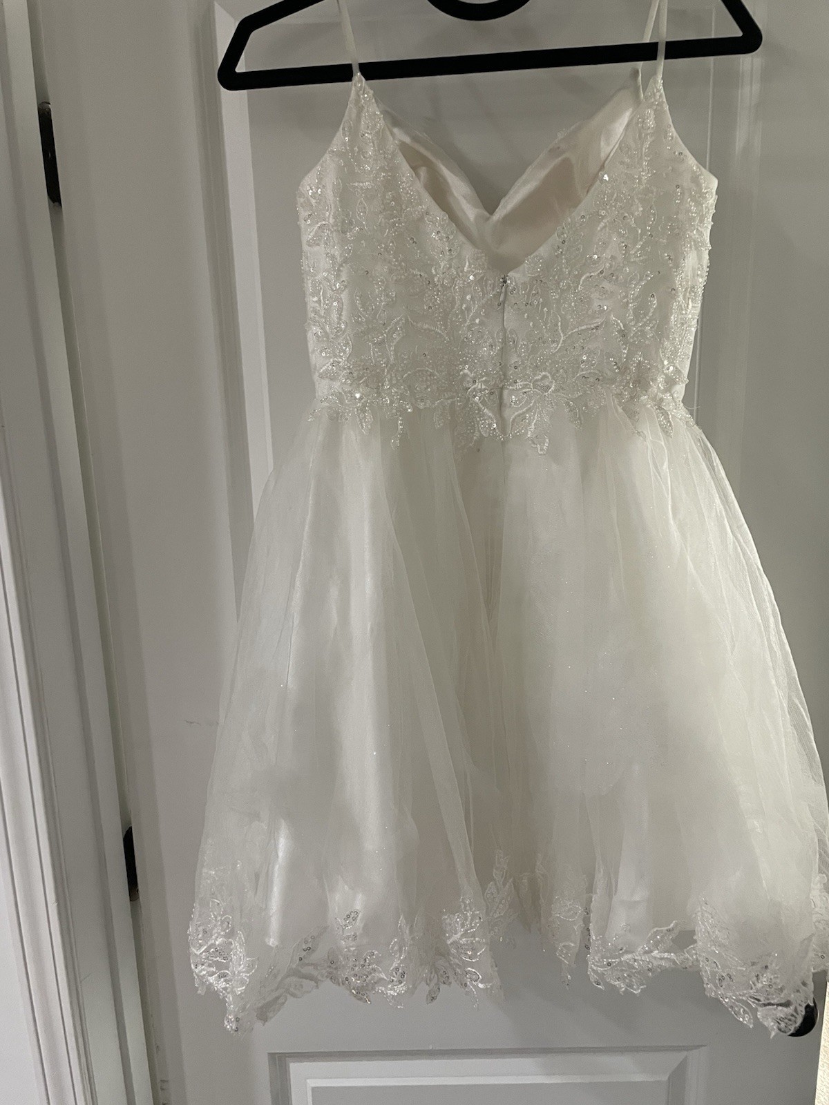 Ladivine by Cinderella Divine White Dress Women Size Small