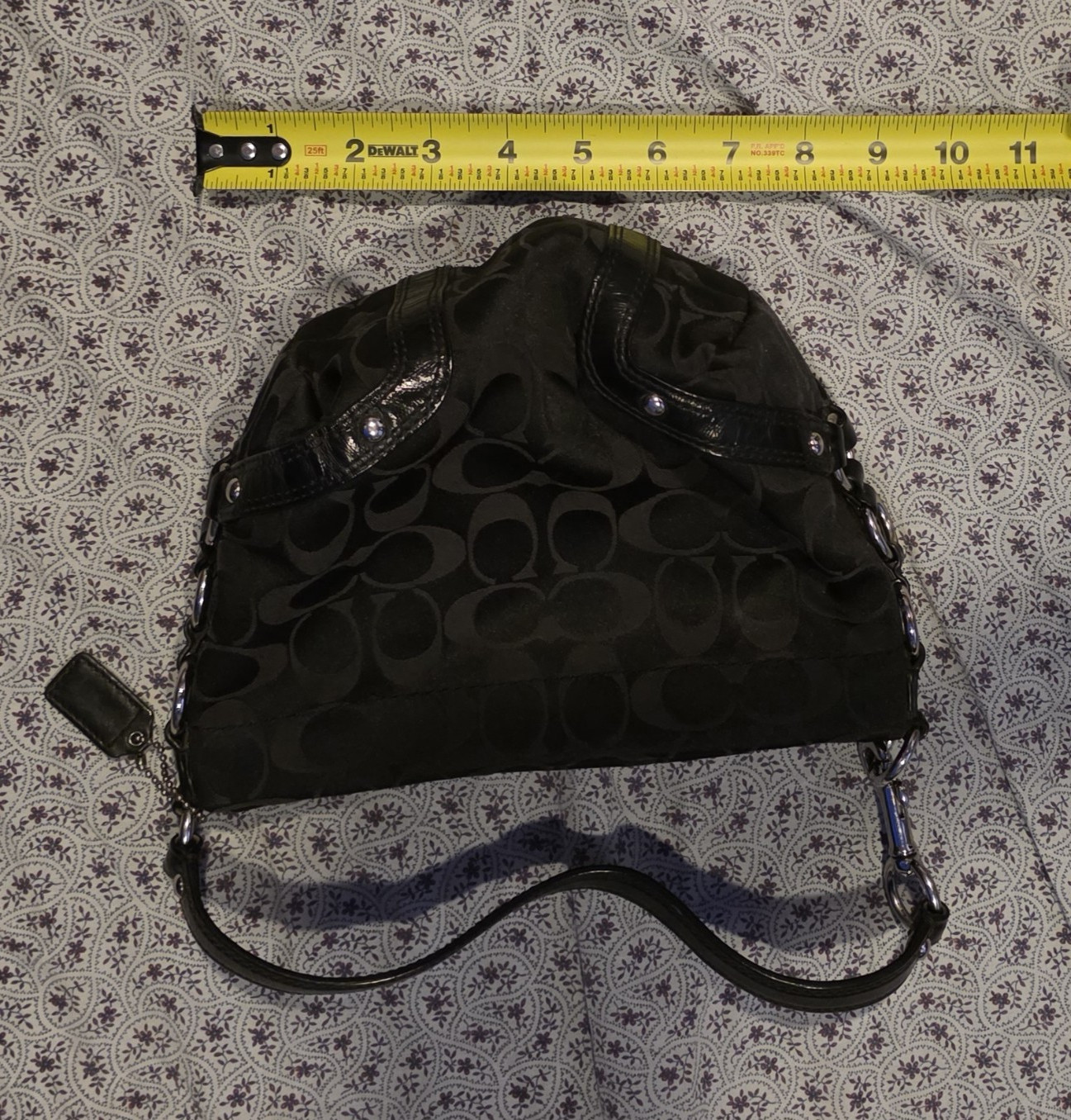 Coach Signature Black Hobo Shoulder Bag Silver Hardware Zip Purple Lining