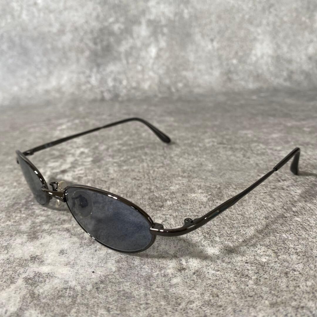 Ray-Ban Oval Metal Sunglasses Black Gray Lens Y2K Vintage Men 5.12in 13cm