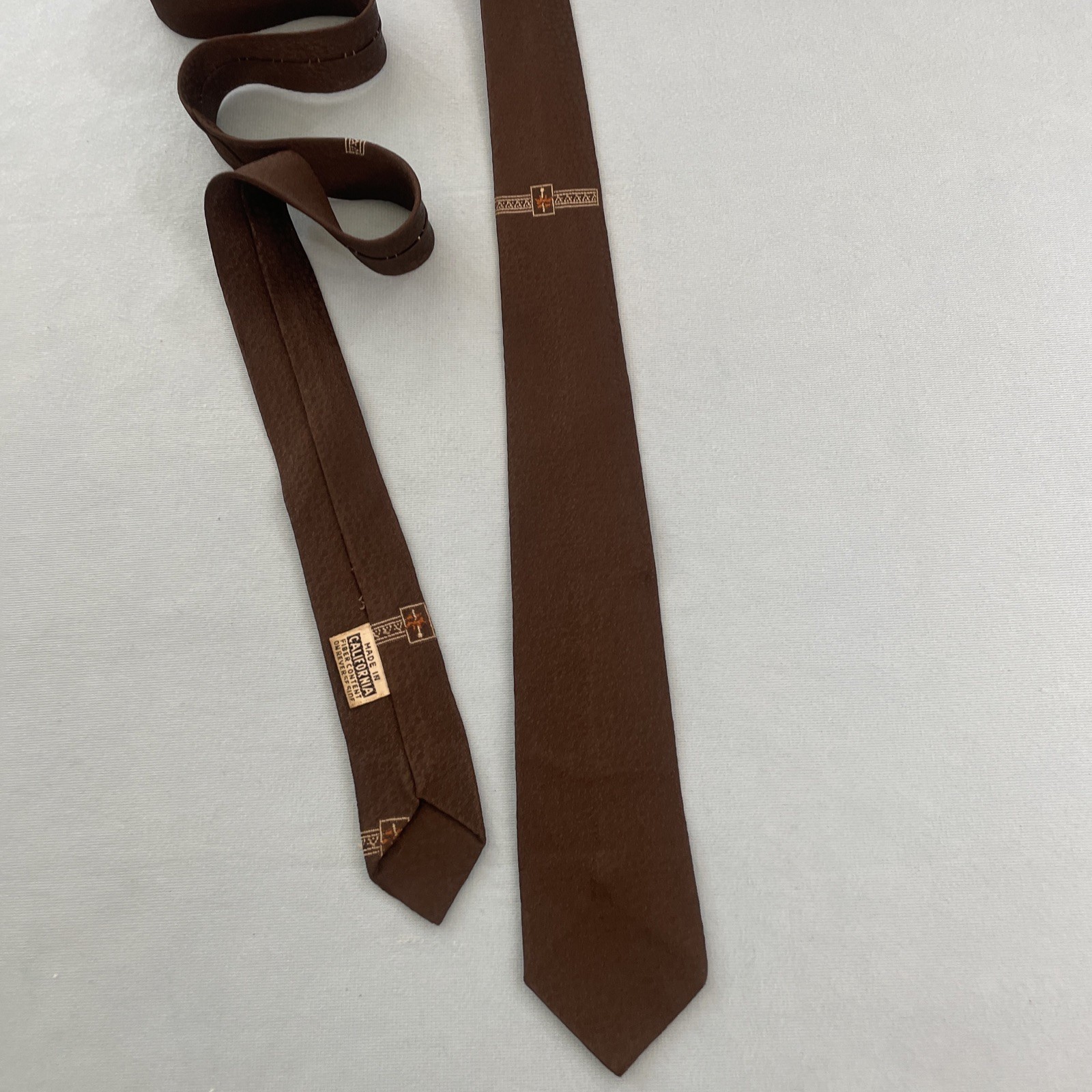 Vtg 40s 50s Tie California Atomic MCM Art Deco Medallion Brown Slim Necktie 2×53