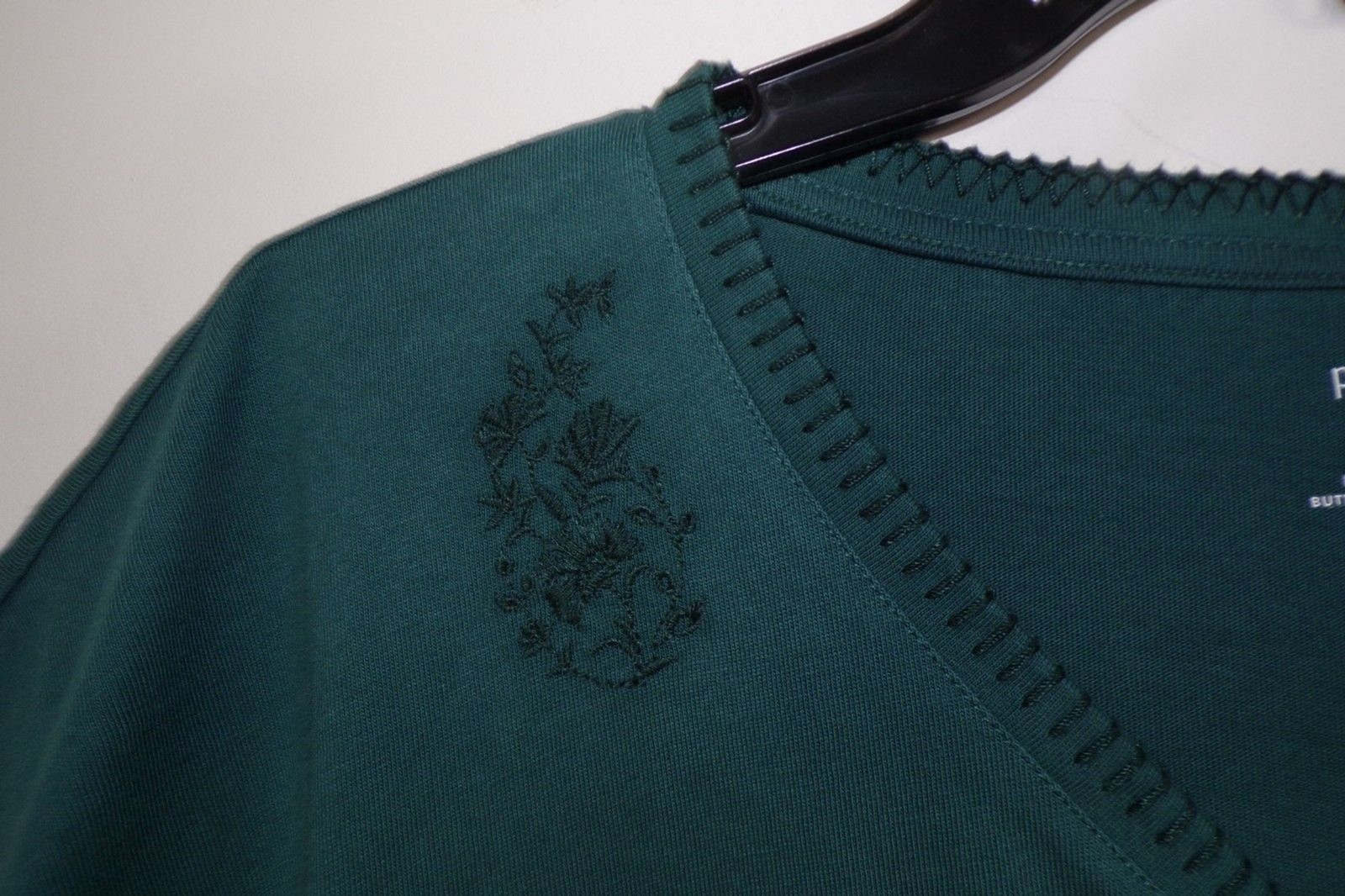 Size M Petite PM J Jill Dark Green Teal Embroidered V Neck Tee Top Boxy Shirt