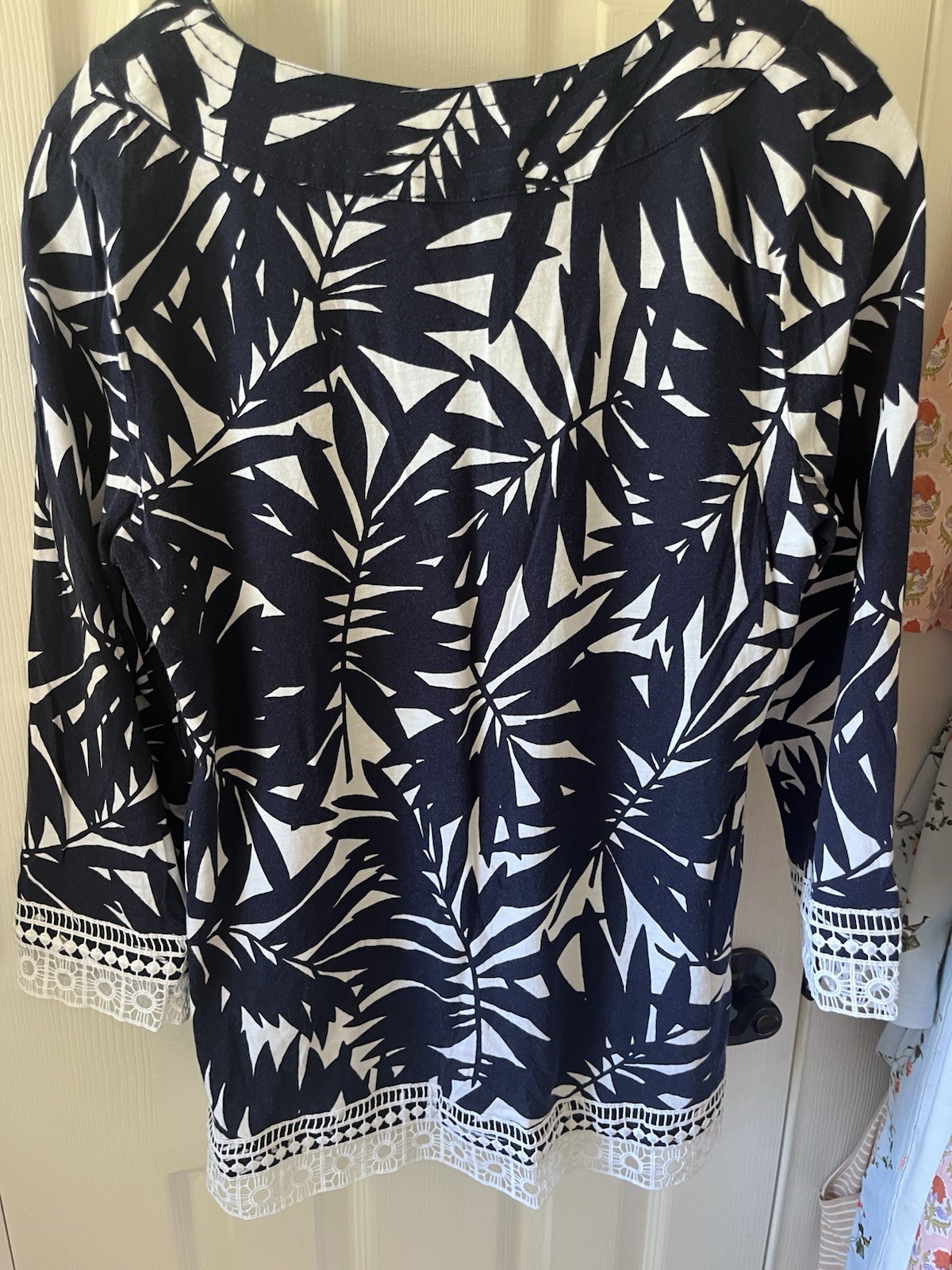 Talbots Navy Blue White Safari Tropical Leaves Tunic M NWOT