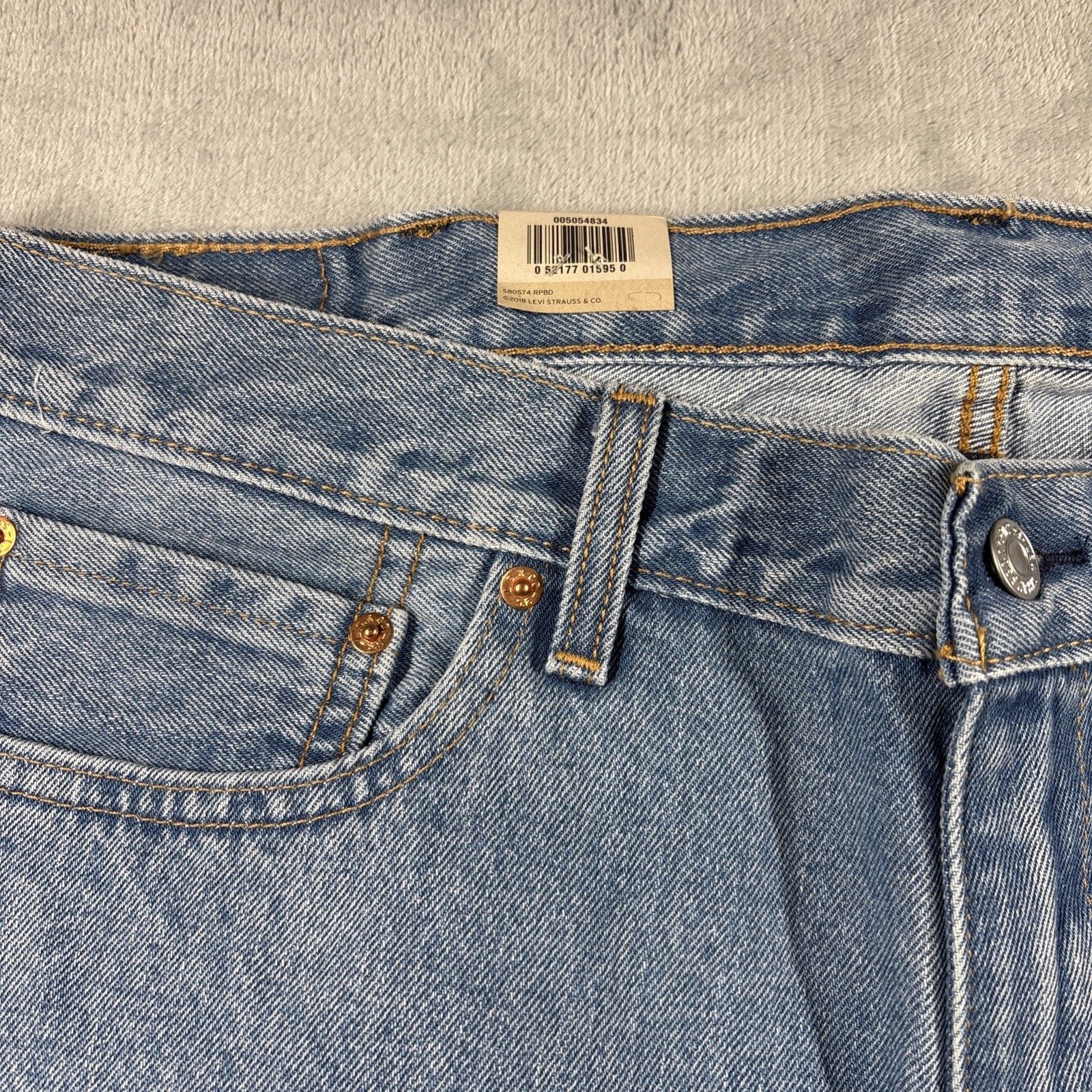 Levi’s 505 Jeans Mens 40×30 Regular Light Wash Blue Denim New With Tags Cowboy