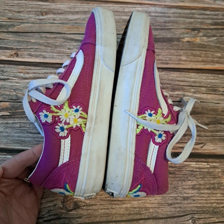 Vans Old Skool Floral Embroidered Magenta Purple Sneakers Womens 7.5 Mens 6