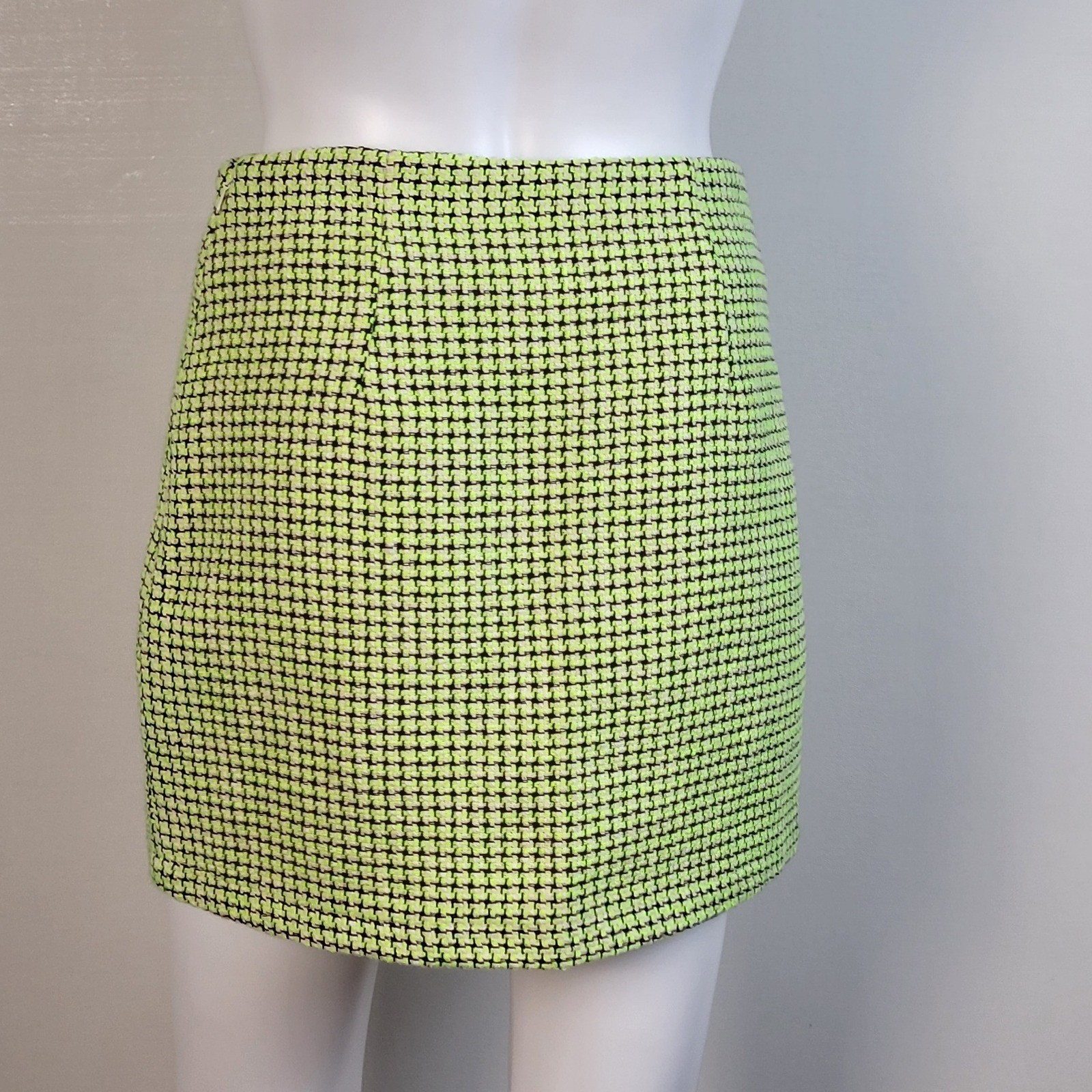 ASOS DESIGN Mini Skirt Boucle Tweed Check Lime Green Black A-Line US 4 NWOT