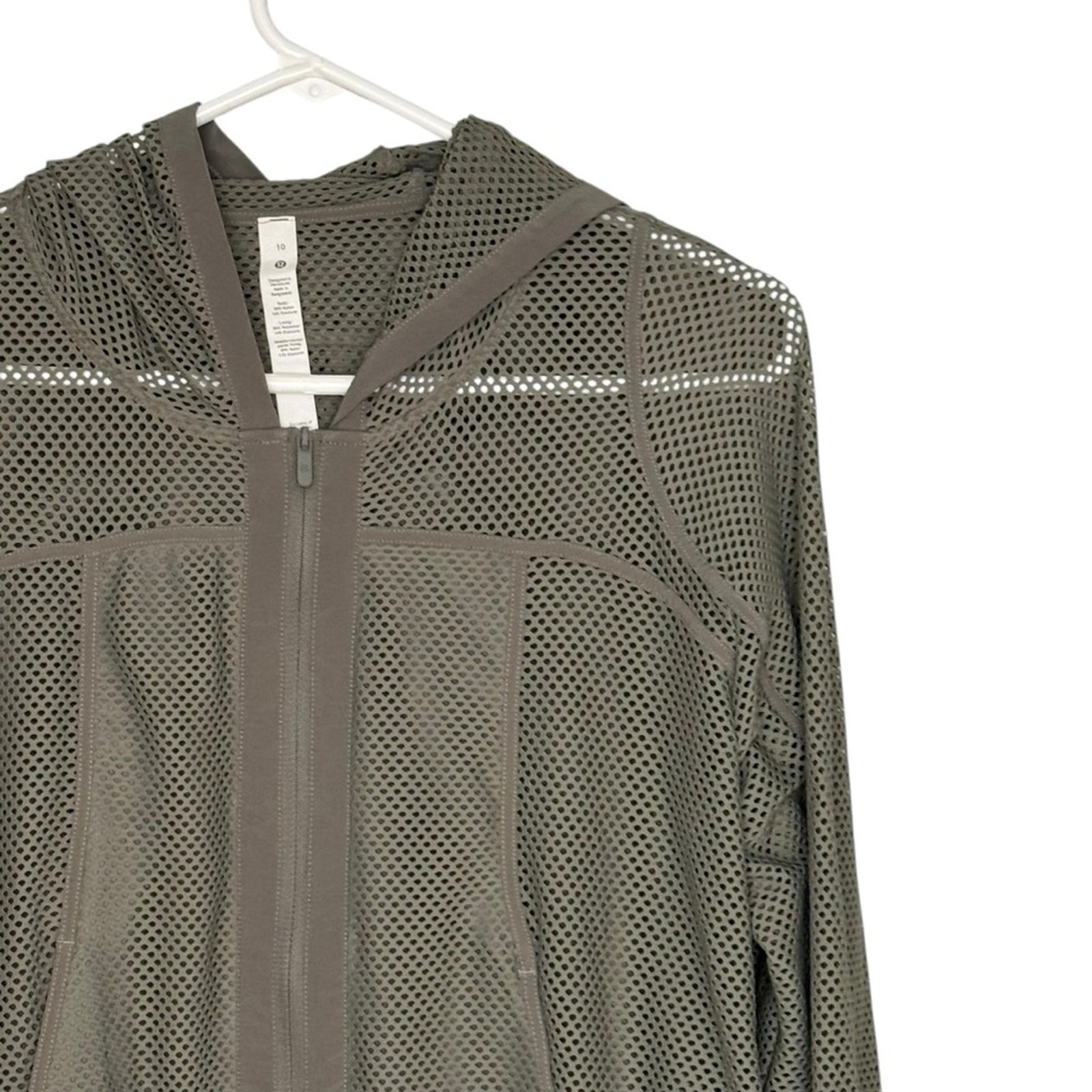 LuLuLemon 10 Green Nylon/Elastane Long Sleeve Mesh Relaxed Fit Hooded Jacket
