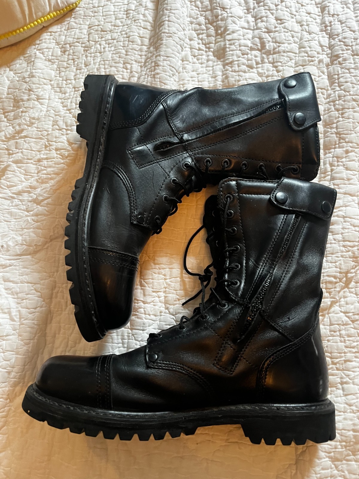 Rocky Men’s 10″ Zipper Paraboot size 12 w