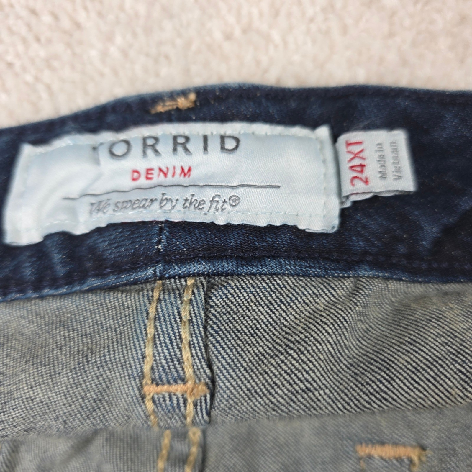 Torrid Wide Leg Jeans Womens 24XT Dark Wash First At Fit Stretch Denim 11370103