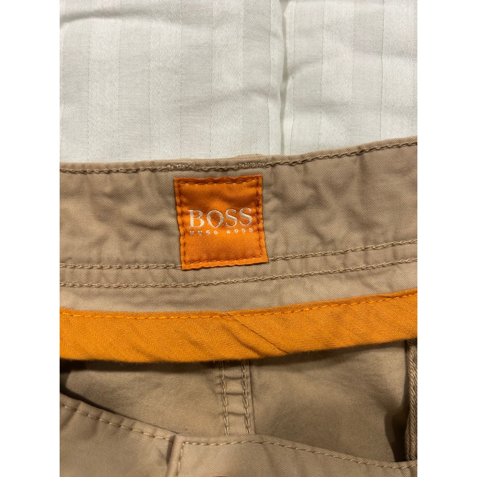 Hogo Boss Chinos Men 36″ Khaki Boss Orange Label Reguar fit. (734)