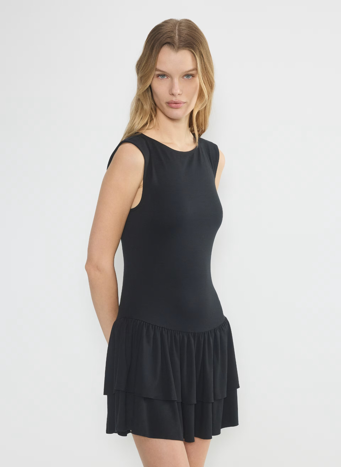 NEW Women Aritzia Wilfred GoodLux Bloomsbury dress Black