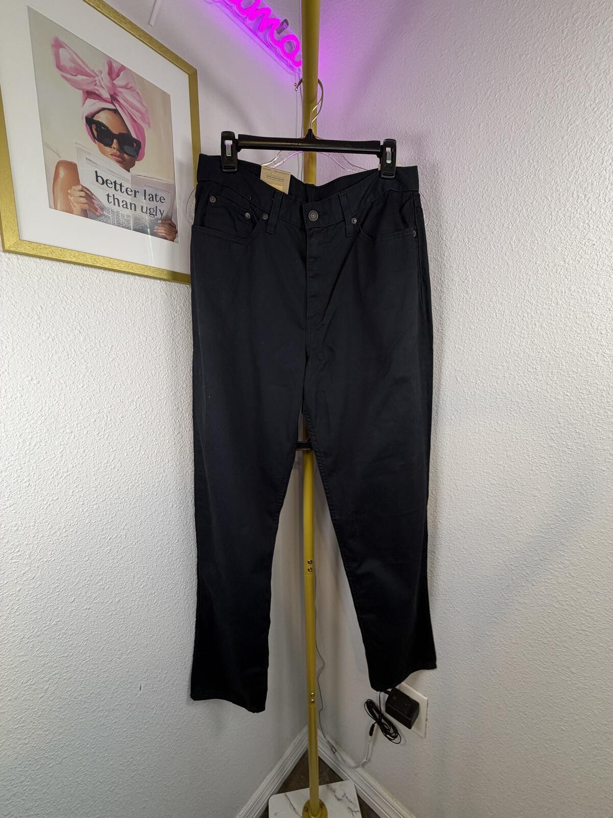Levi’s High-Waisted Mom Jeans Black 31×30