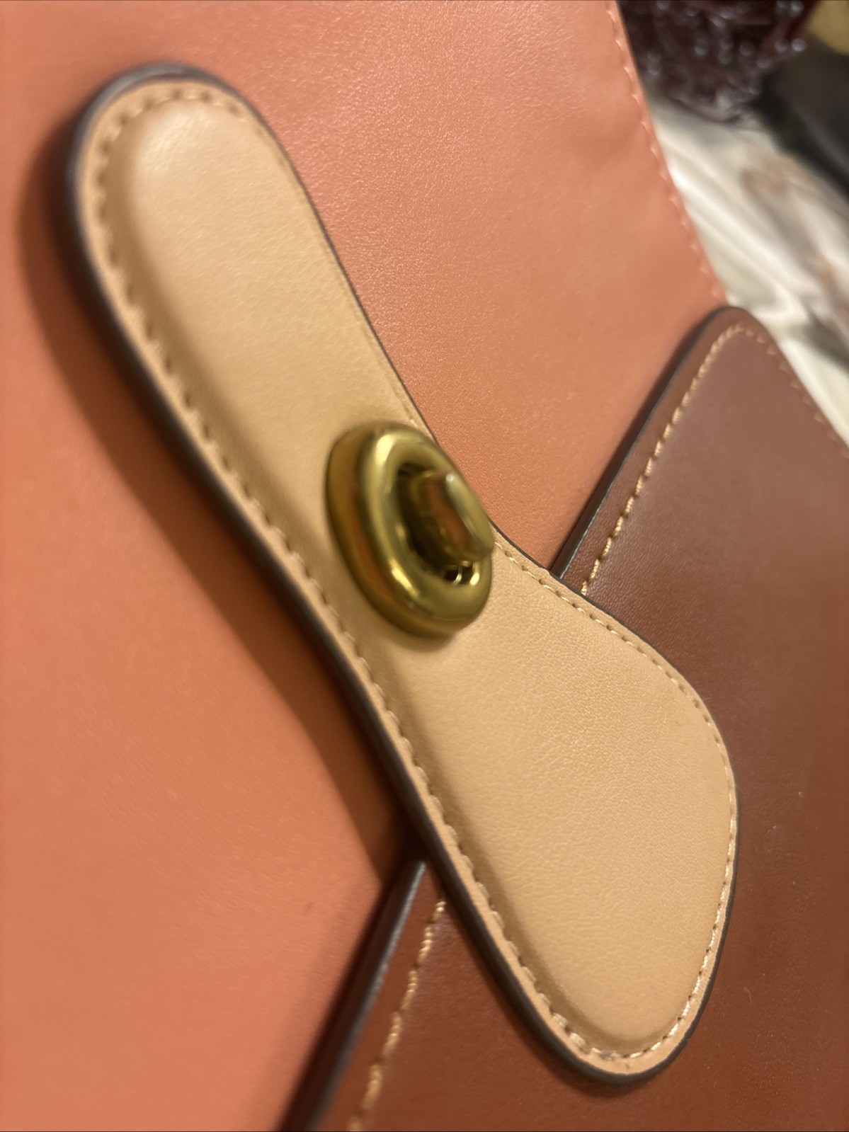 COACH WILLIS 2 Tone Brown LEATHER 2-WAY W HANDLE CROSSBODY BAG 10” Stain (o66