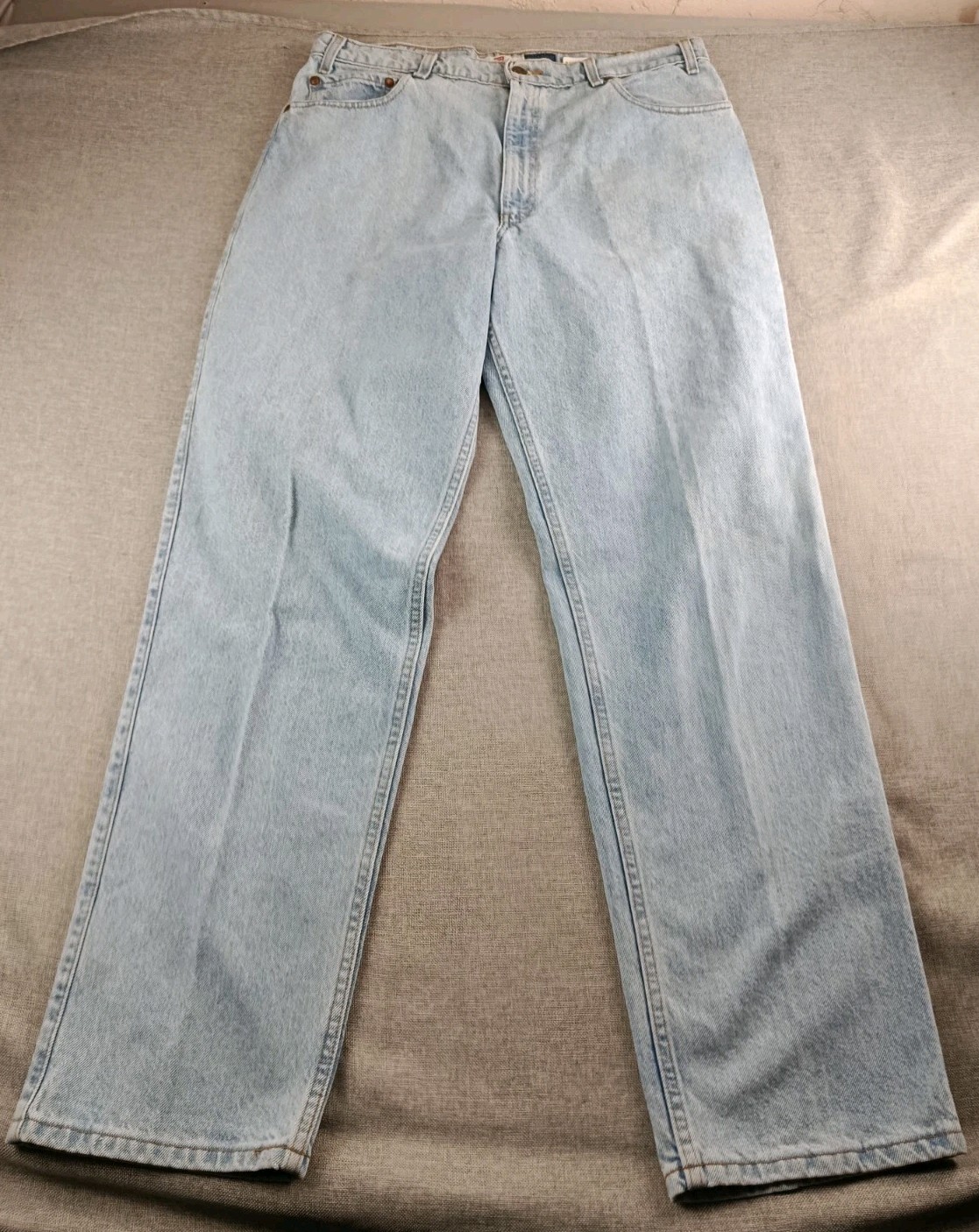 VTG Levi’s 540 Jeans Brown Tab Relaxed Fit Mens 38×32 Blue Denim Zip Fly 90’s