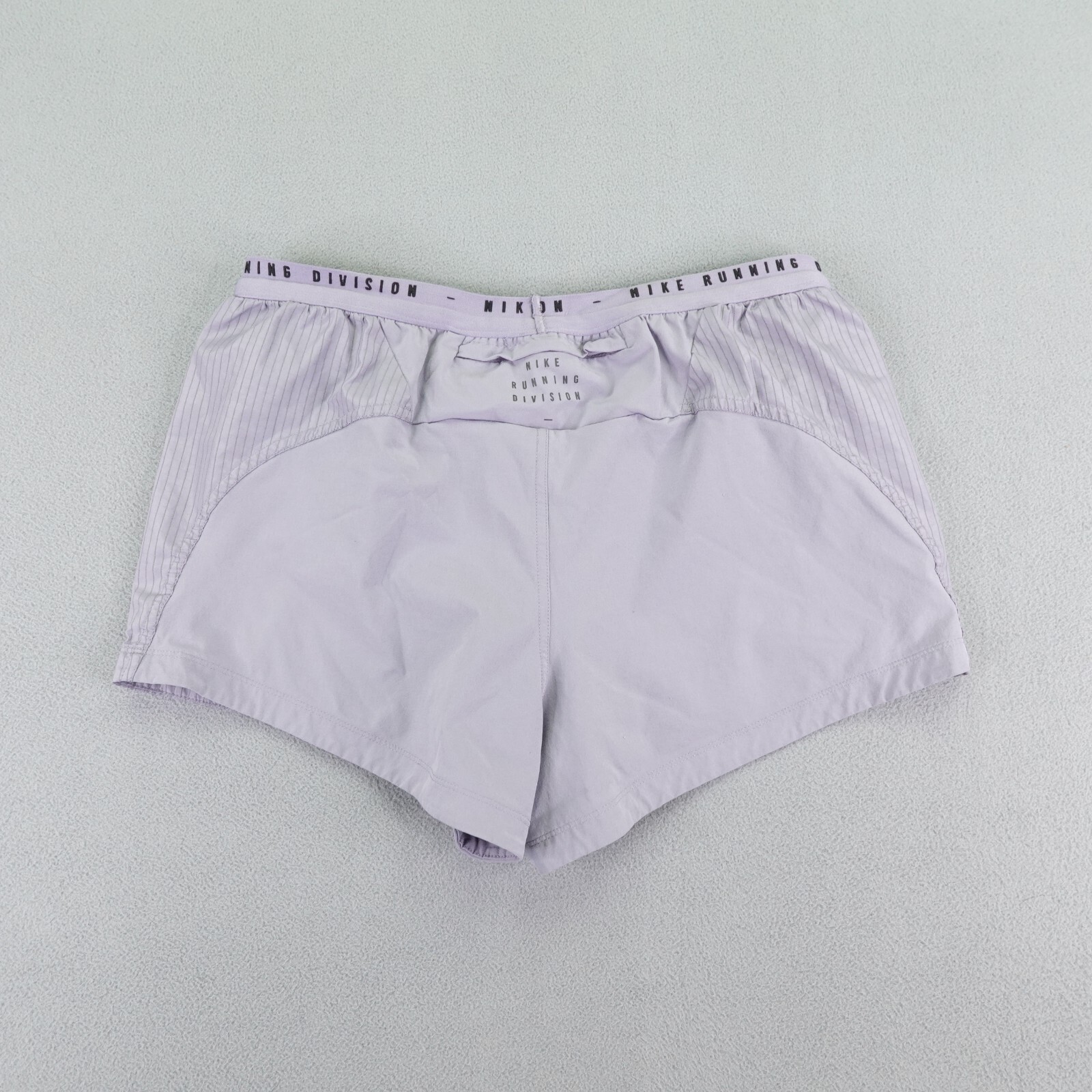 Nike Shorts Womens Medium Purple Lined Run Division Tempo Luxe 3″ Running Gym