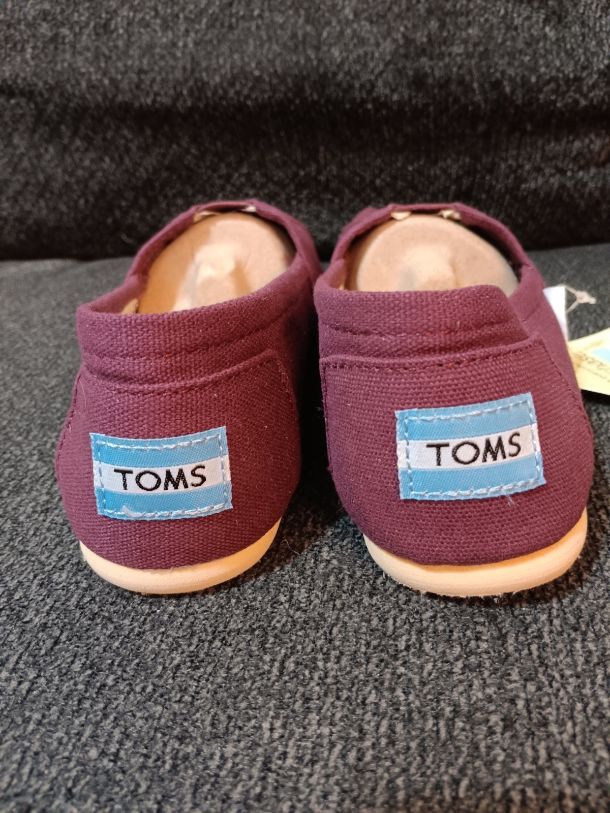Tom’s Women’s Classics Canvas Flats Size US 6 WINE