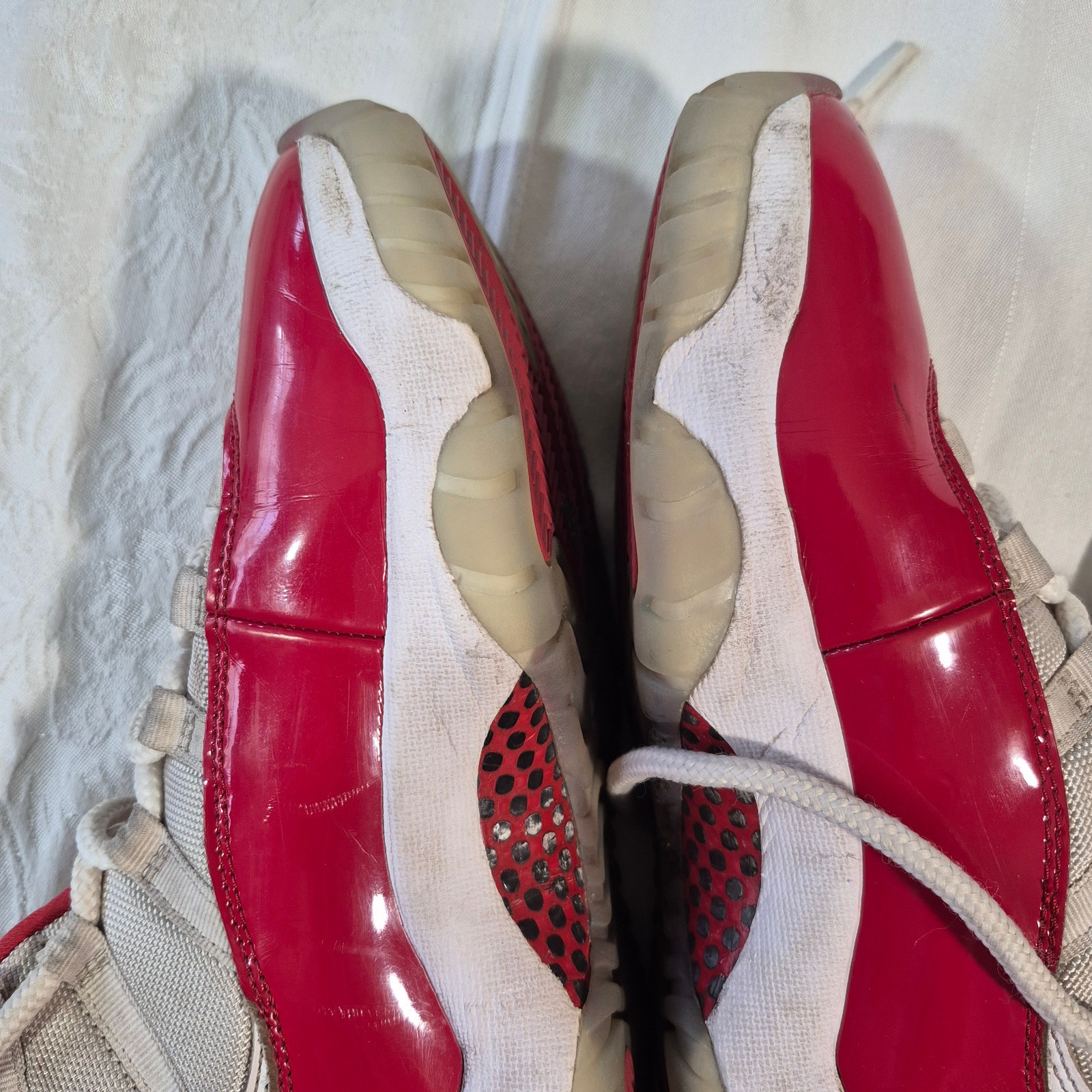 Jordan 11 Retro High Cherry 7.5 Sneakers