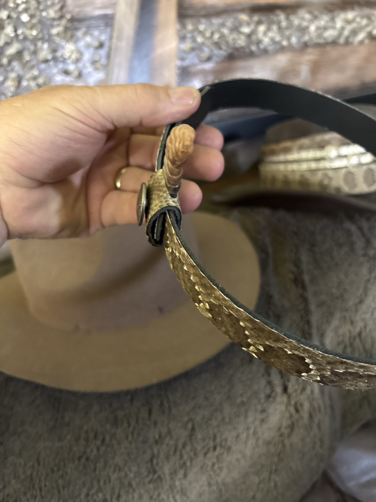 Rattlesnake Hat Band With Rattle 7/8” Wide.