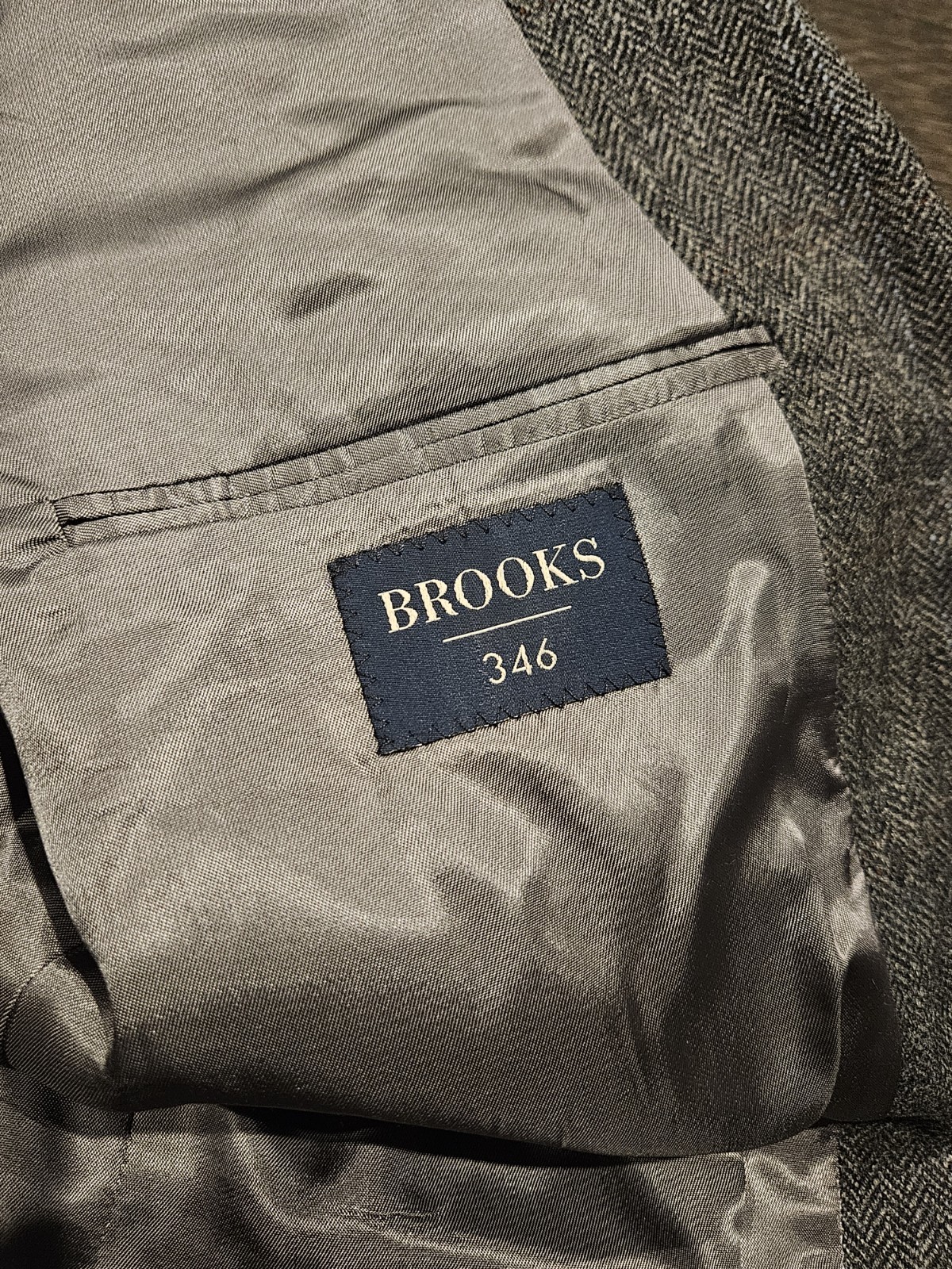 Brooks Brothers 346 Sport Coat Mens 46R Gray Wool Jacket Herringbone
