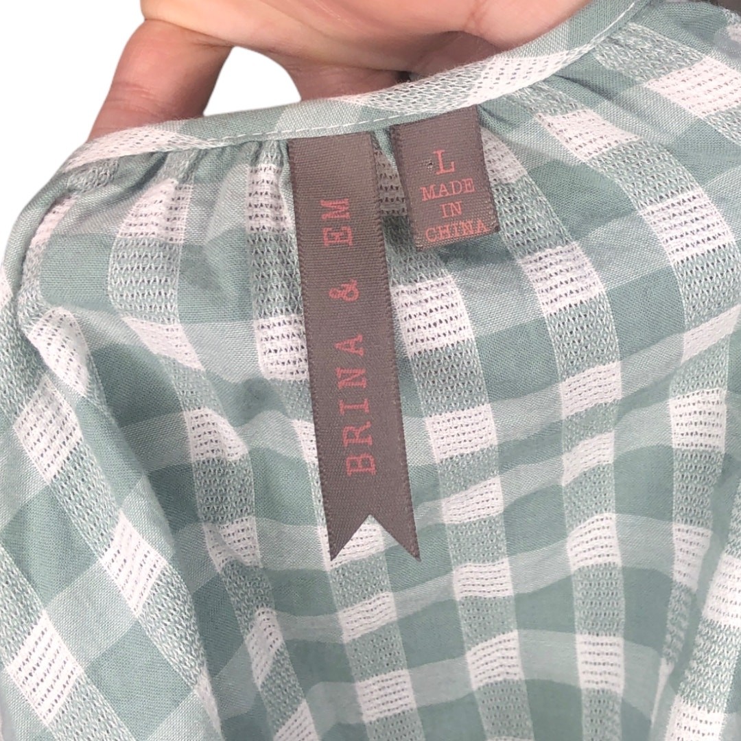 Brina & Em (L) Concetta Tie Front Top – Checkered Short Sleeve Button Front
