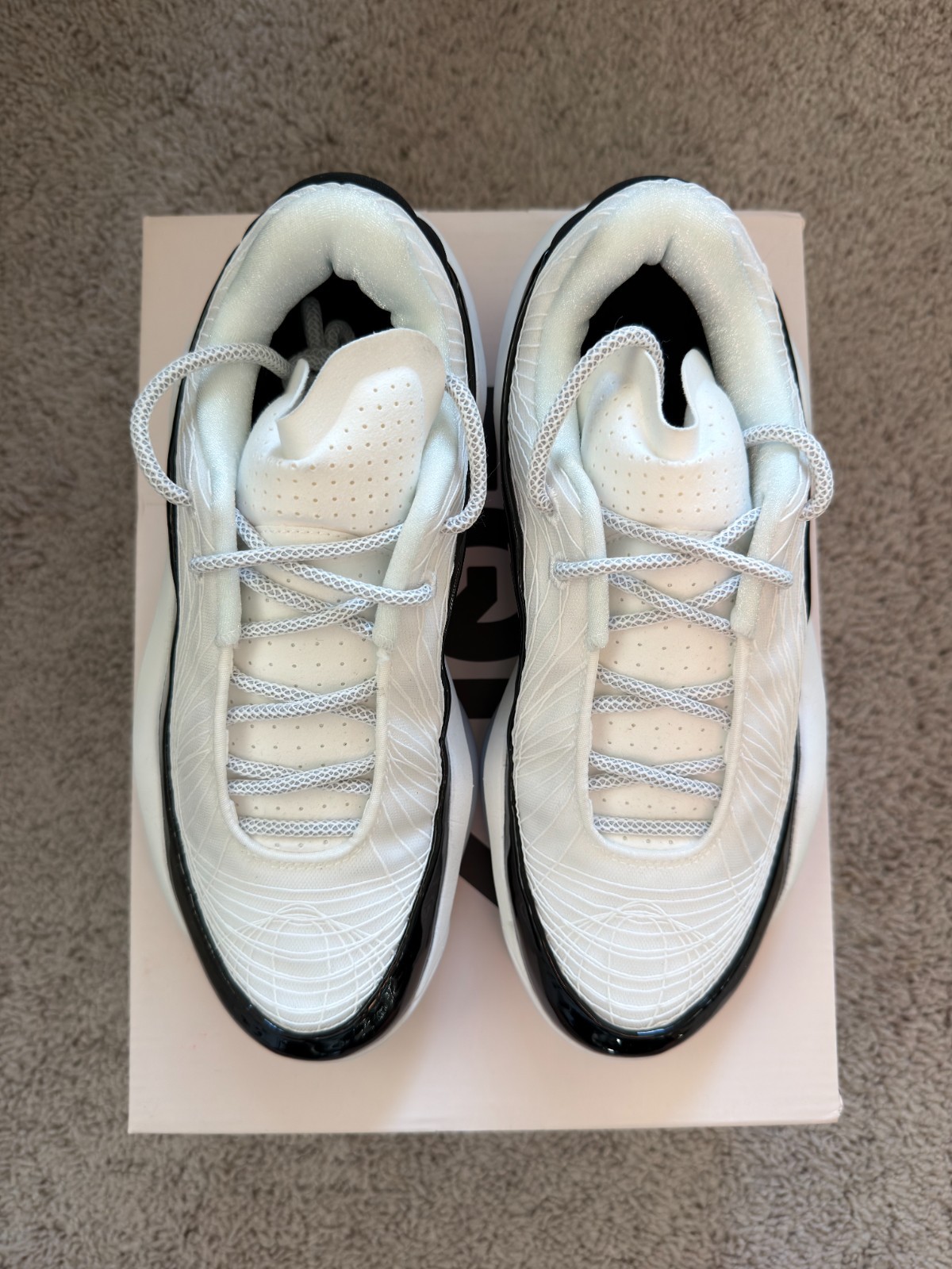 EQLZ 247 NXT SOURCE CODE Mens Size 7 / Womens Size 8.5 Basketball Shoes