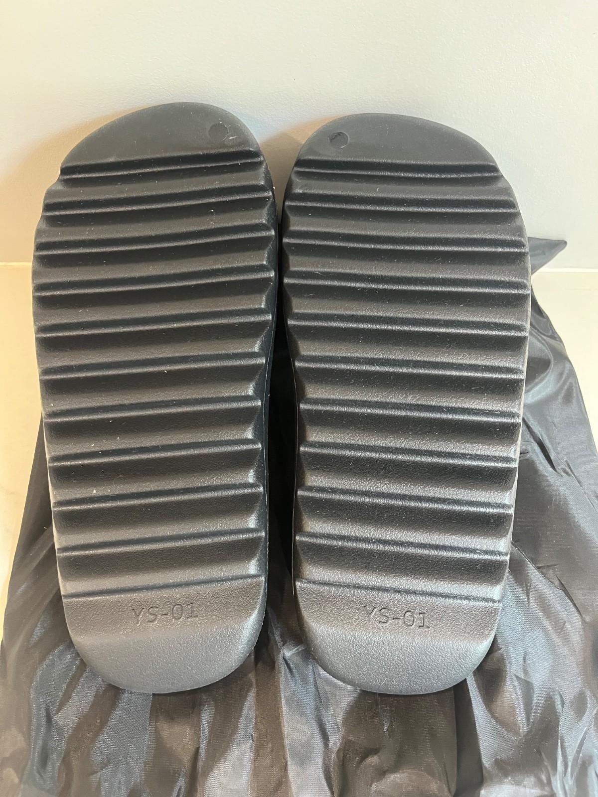 Authentic Size 11M – Yeezy Slides YS-01 Black – BRAND NEW with dust bag