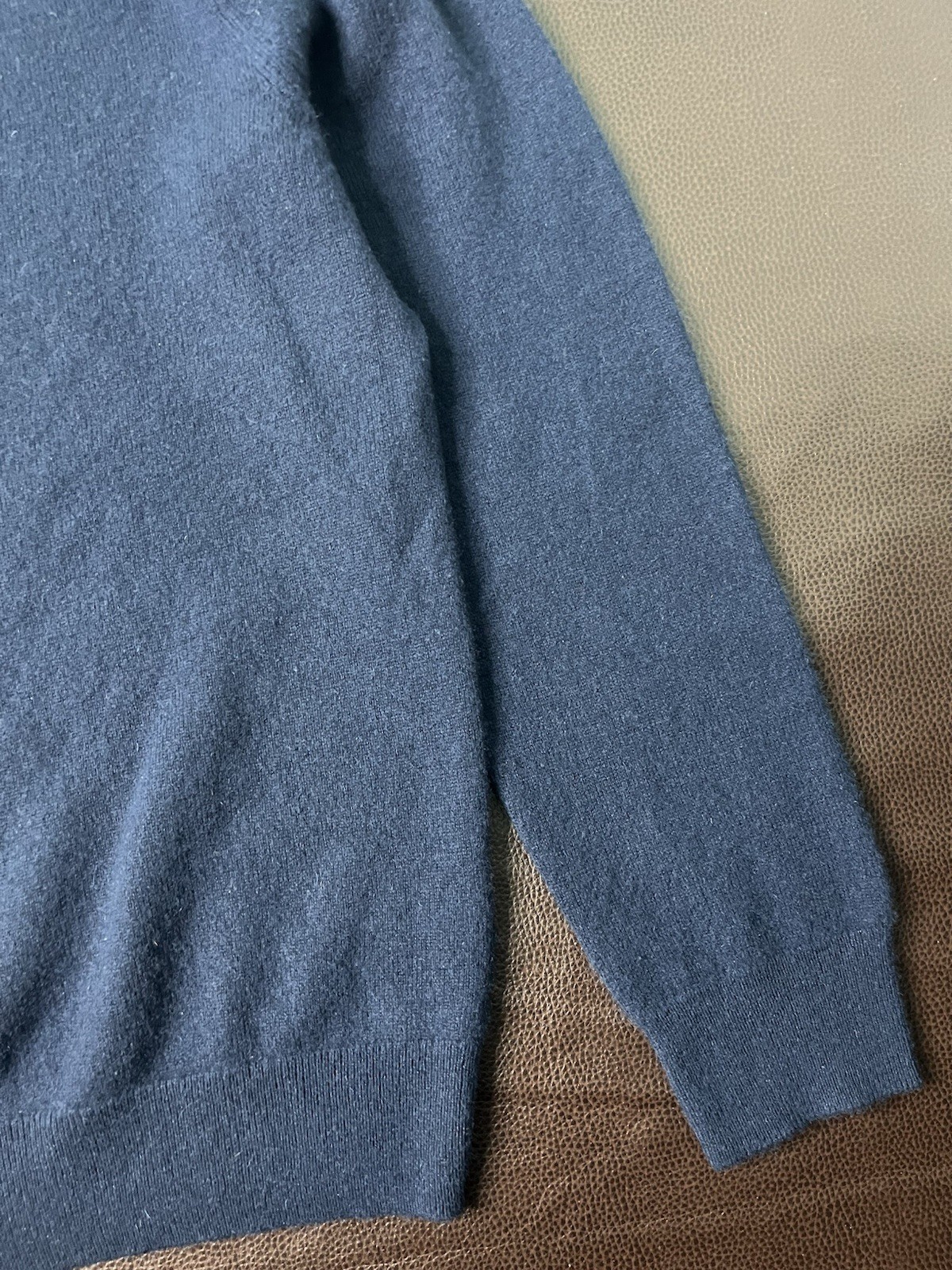 J Crew Relaxed midweight cashmere V-neck sweater L Navy New 2022 Model