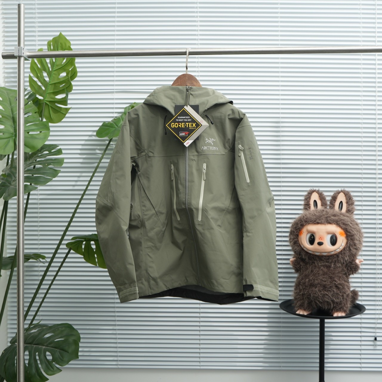 Fashion ARC Alpha SV 6th Embroidery Logo Coat Outdoor Travel Jackets