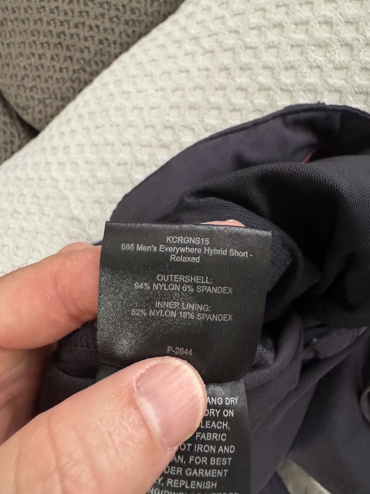686 Everywhere Hybrid Short Relaxed Fit Size 34 Navy Blue 11” Inseam 10 Pockets