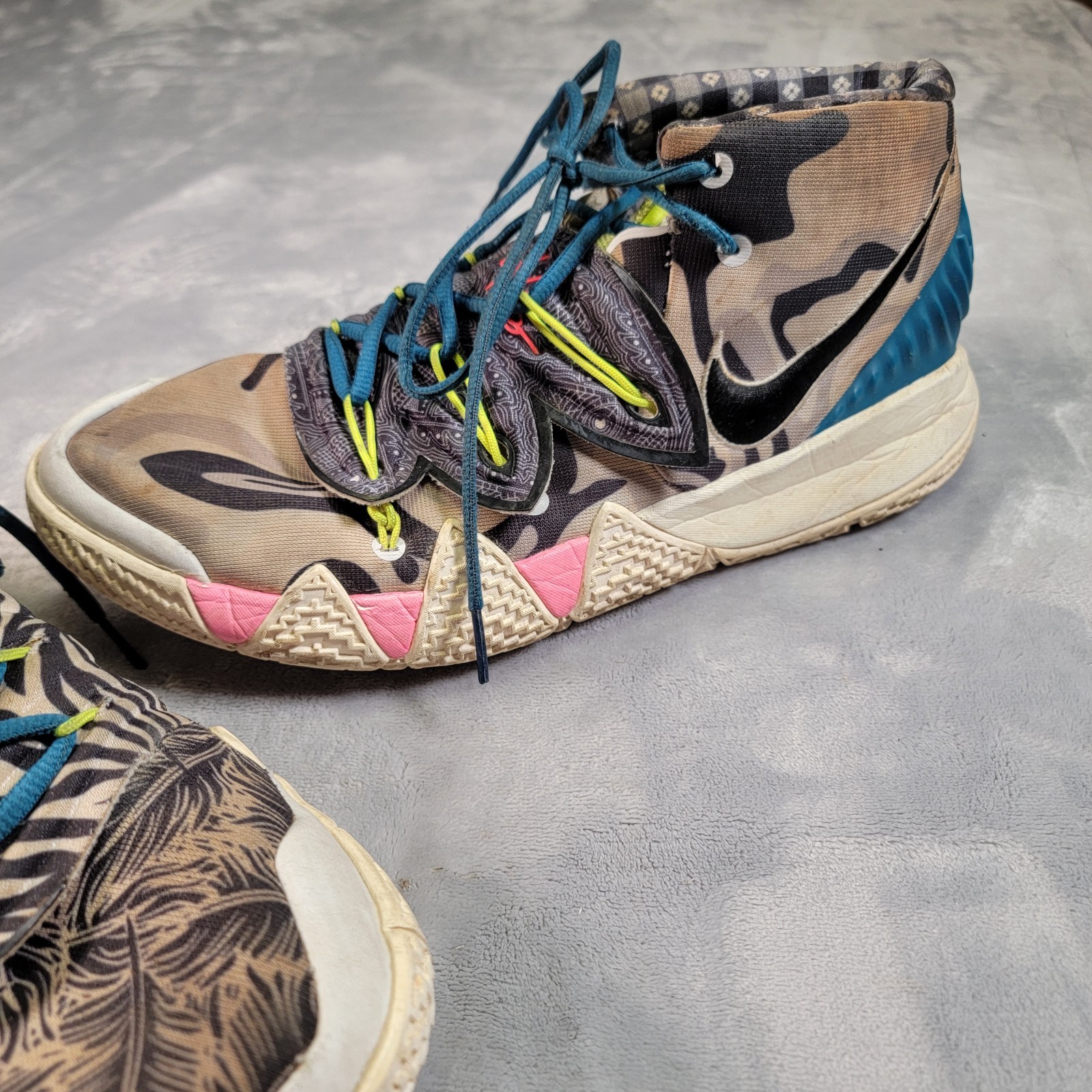 Nike Kybrid S2 Men’s Basketball Shoes Size 12 What The Neon Multicolor