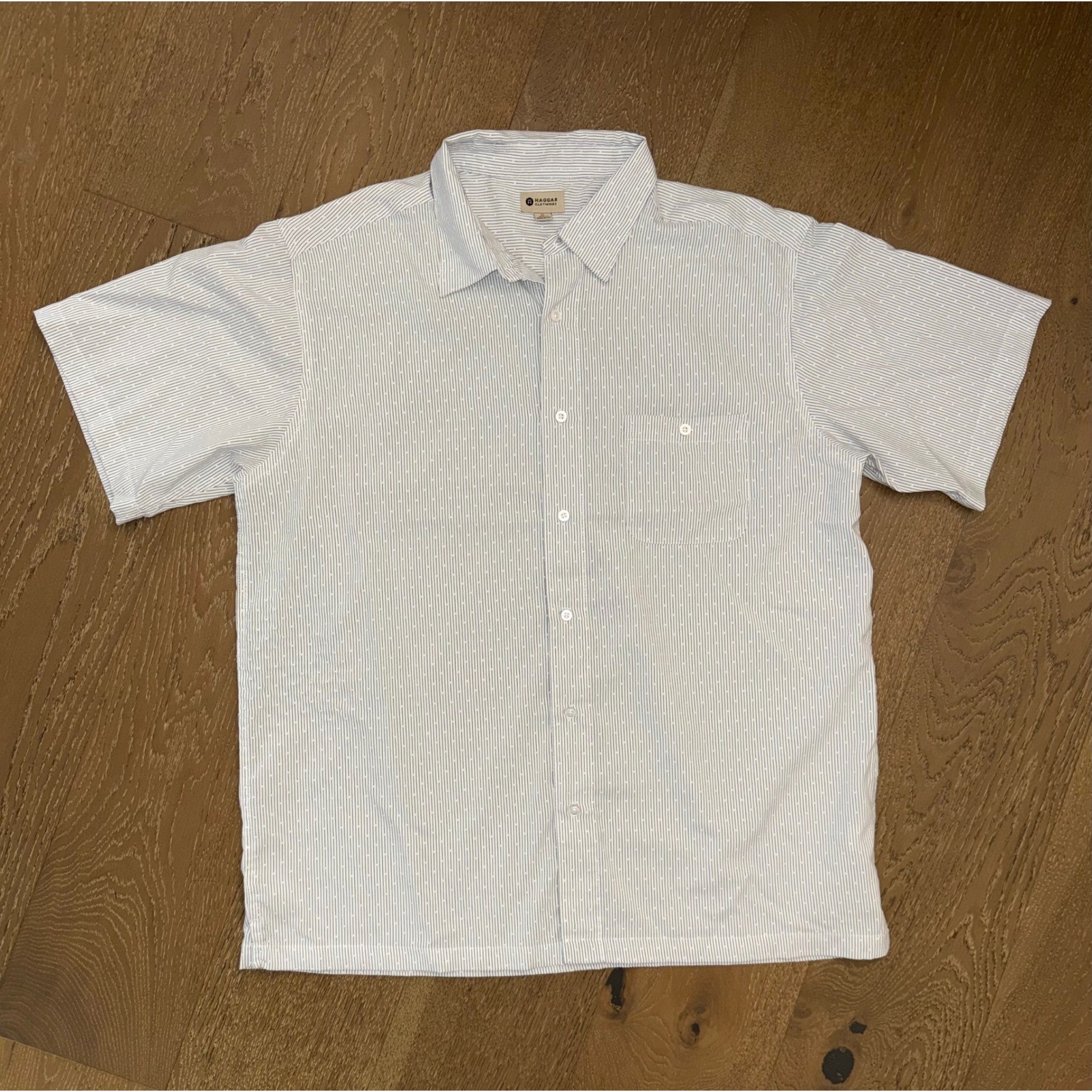 Haggar Mens XL White Blue Pinstripe Short Sleeve Button Down Shirt Pocket