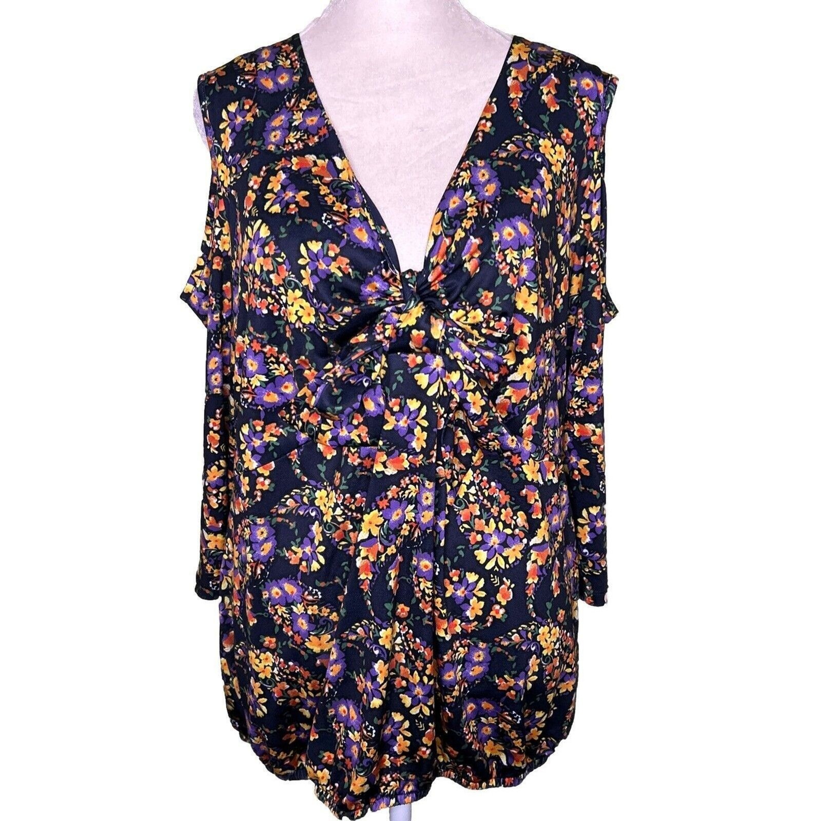 Roz Ali black multicolor floral 2X Top fitted bottom stretch shirt