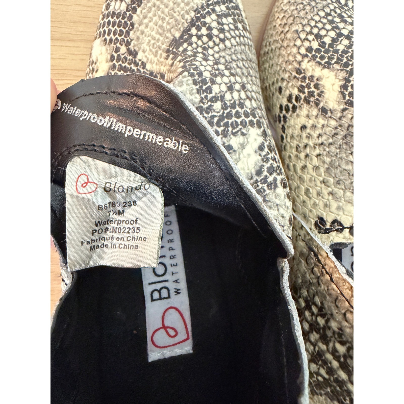 Blondo 7.5 Esmee Waterproof Snakeskin Print Ankle Boots Grey Cowgirl Boho