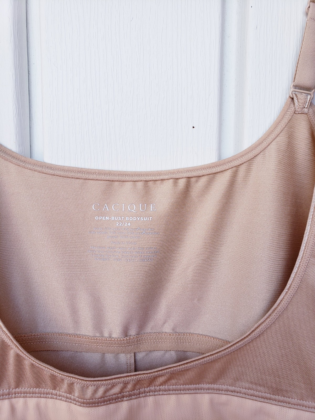 Cacique Open Bust Bodysuit Max Contouring Shapewear Size 22/24 Beige NEW